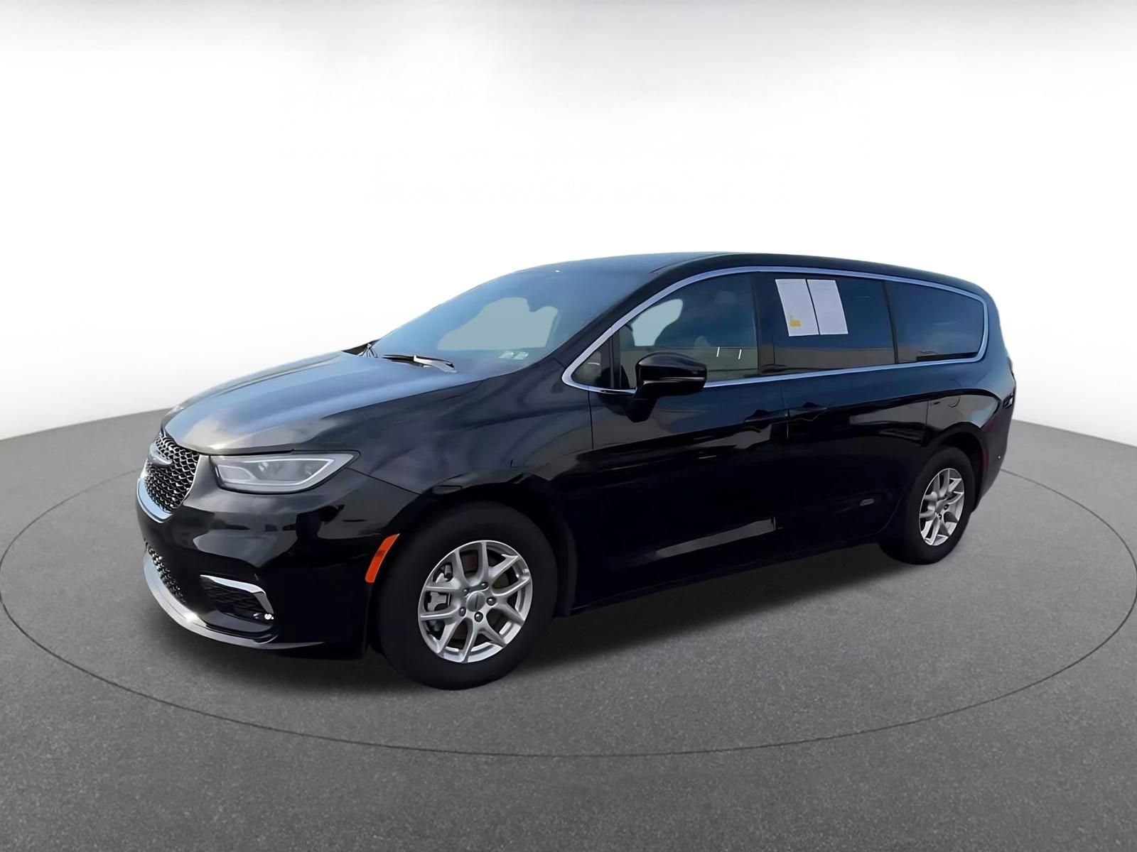 Thumbnail: 2025 Chrysler Pacifica - 7