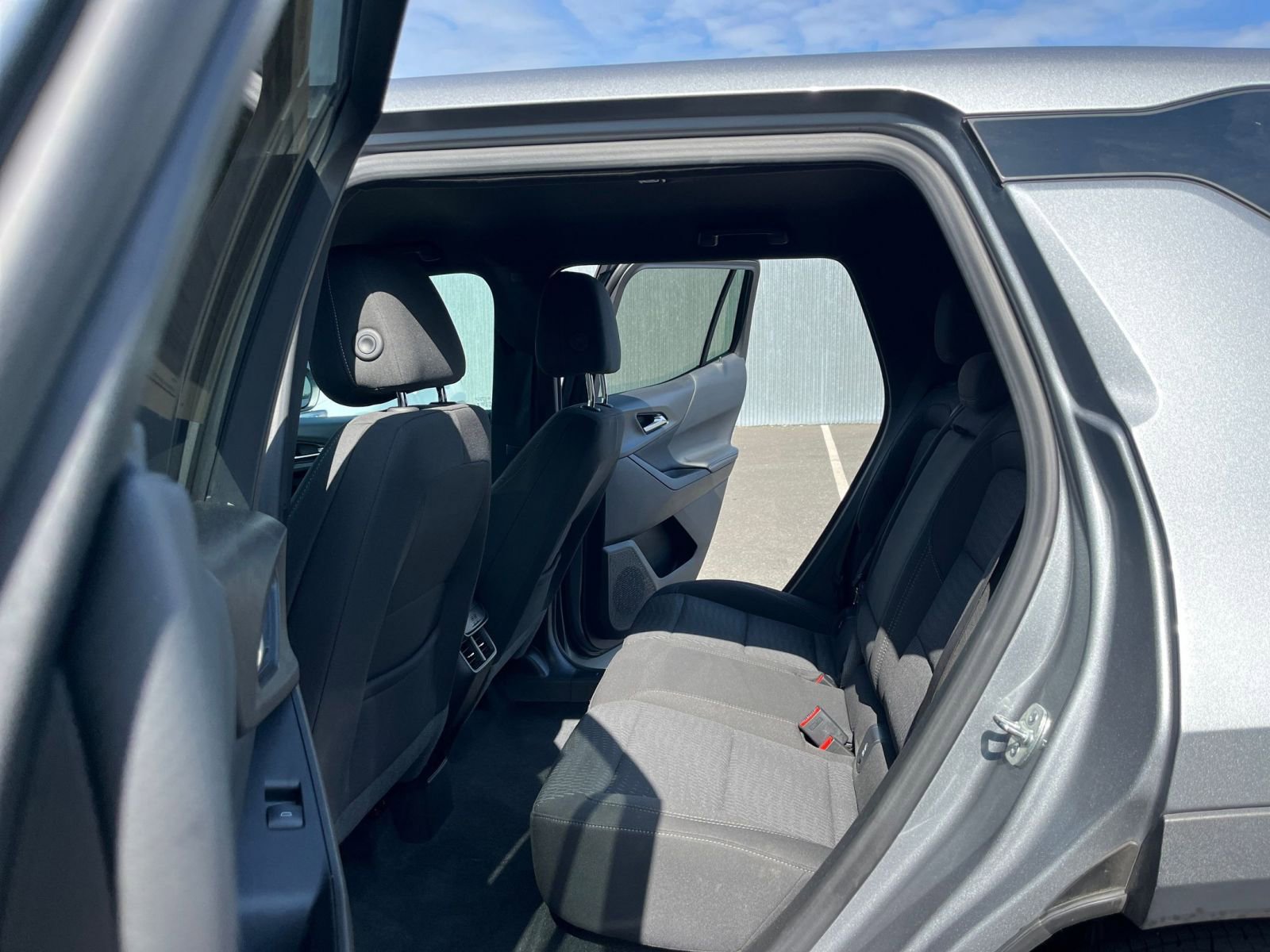 Thumbnail: 2025 Chevrolet Equinox - 26
