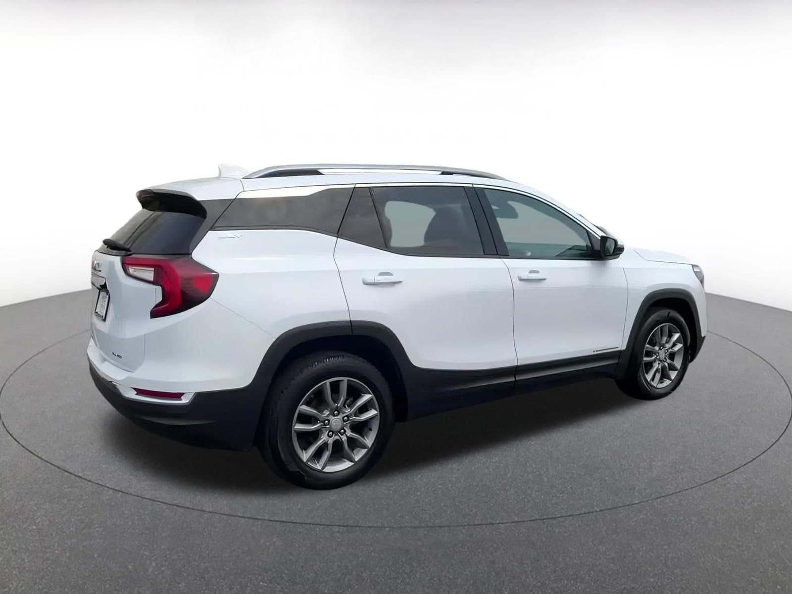 Thumbnail: 2023 GMC Terrain - 15