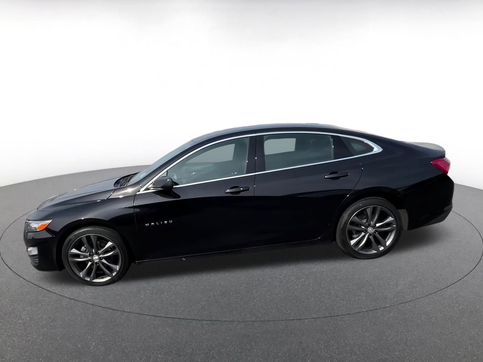 Thumbnail: 2024 Chevrolet Malibu - 8