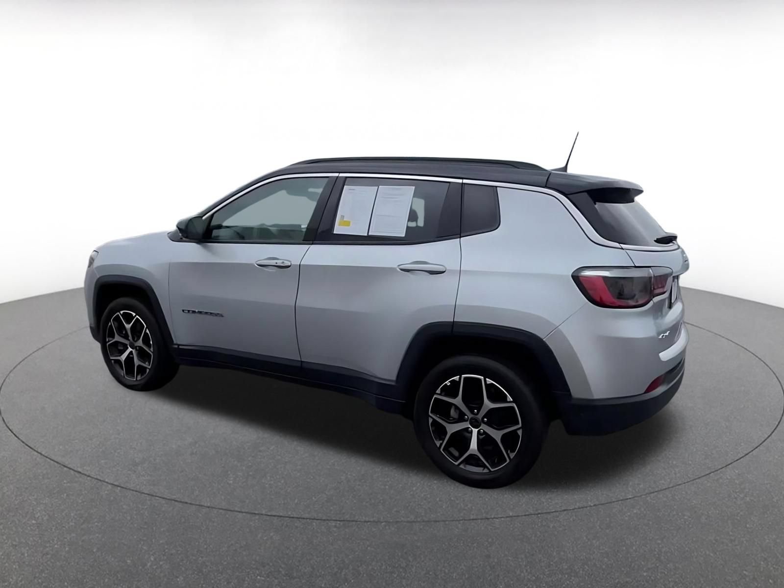 Thumbnail: 2025 Jeep Compass - 10