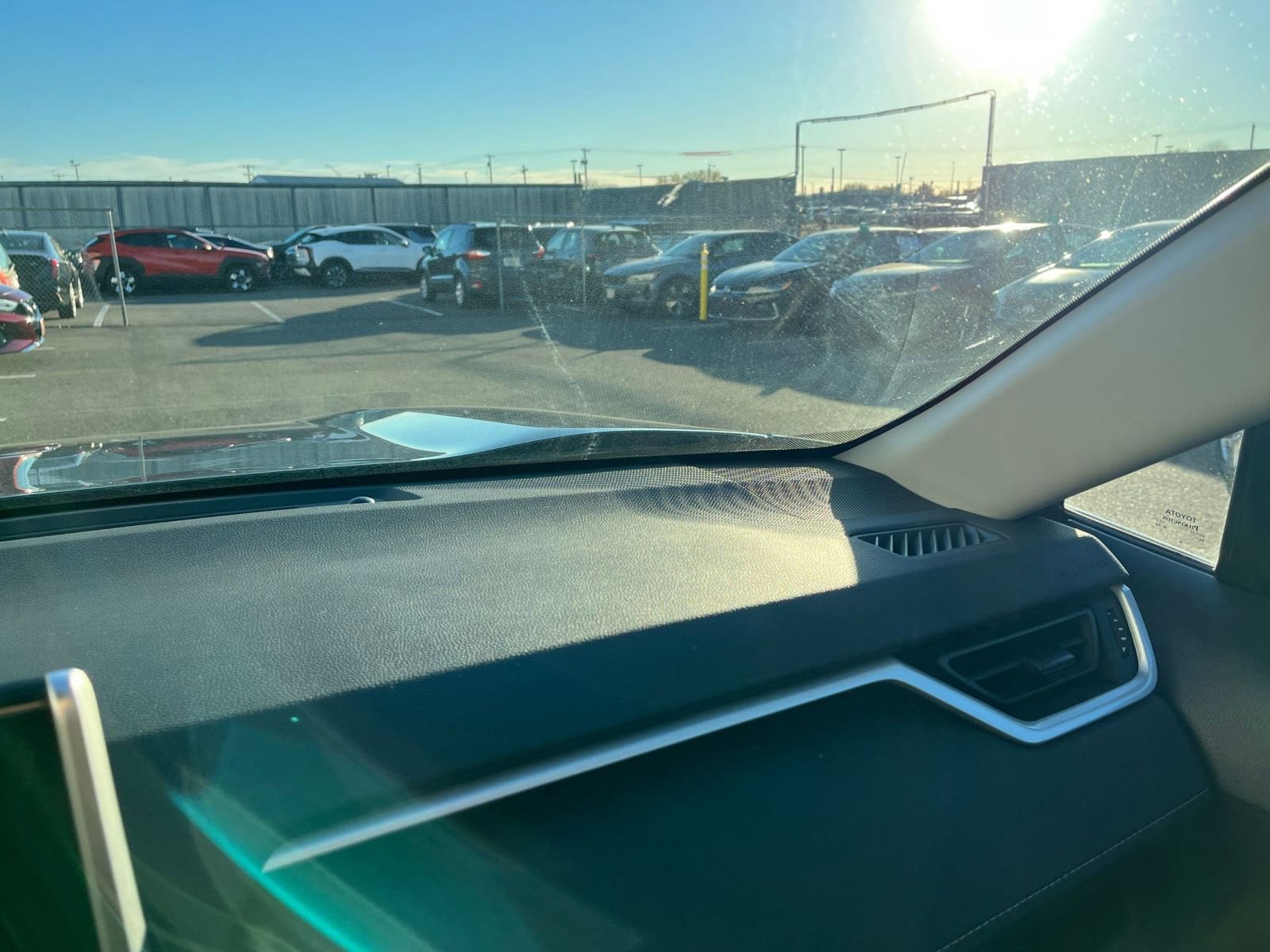 Thumbnail: 2025 Toyota RAV4 - 35