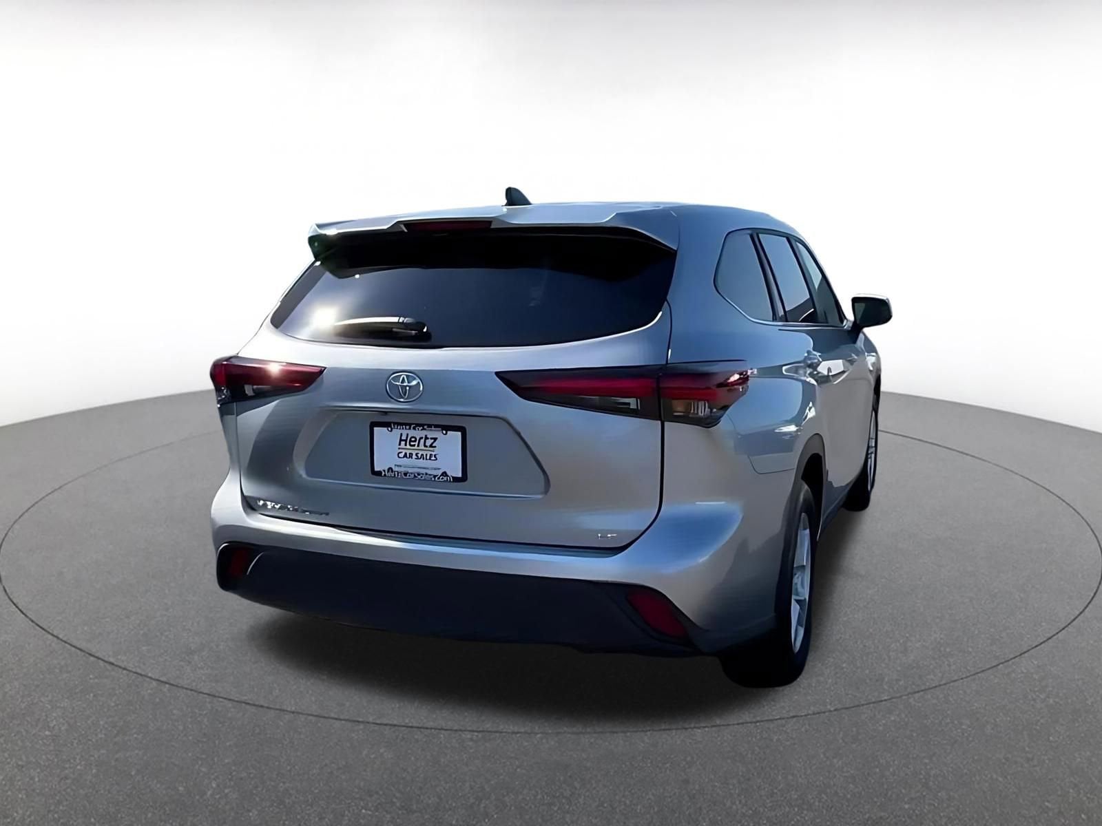Thumbnail: 2025 Toyota Highlander - 15