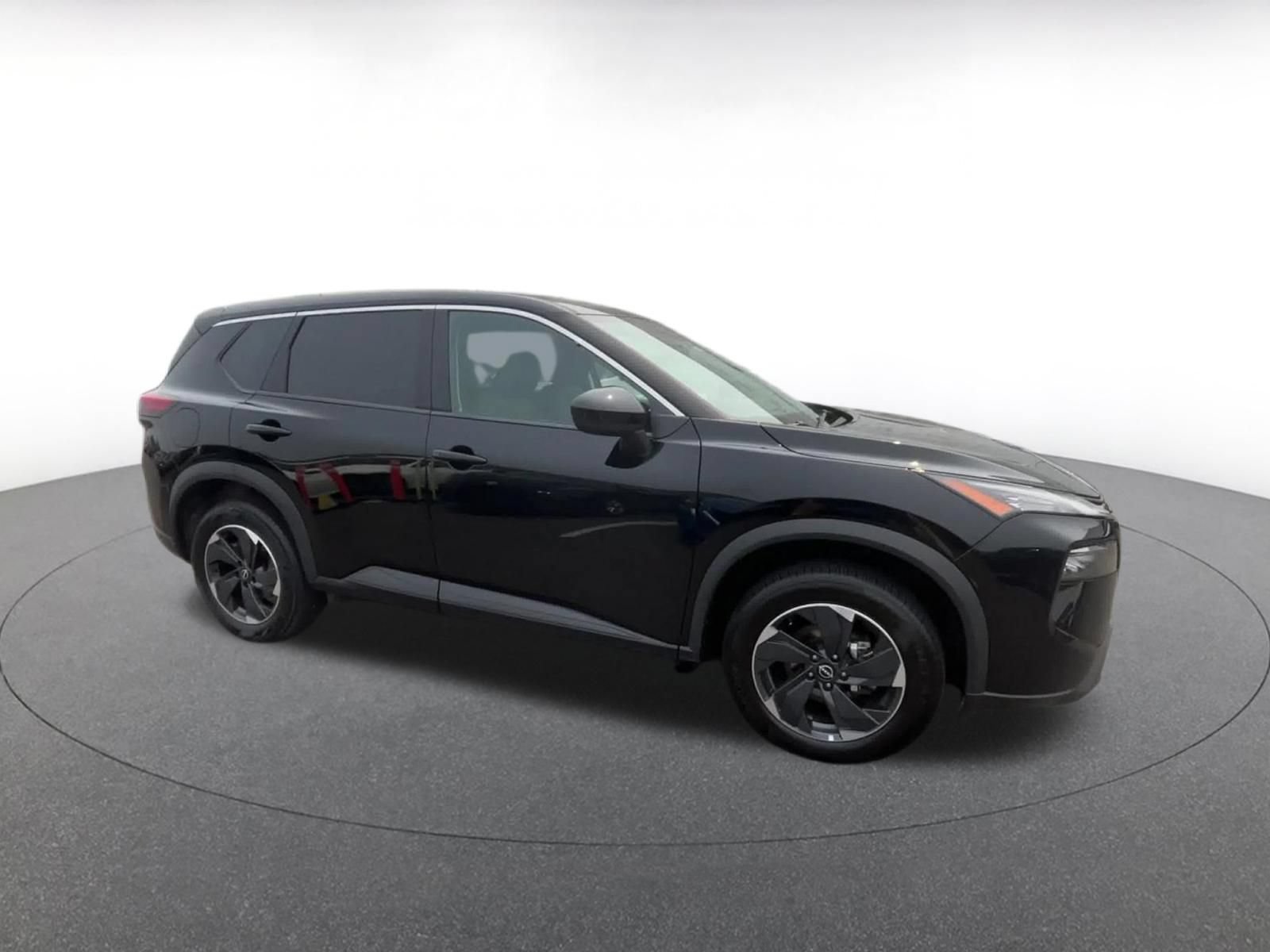 Thumbnail: 2025 Nissan Rogue - 2