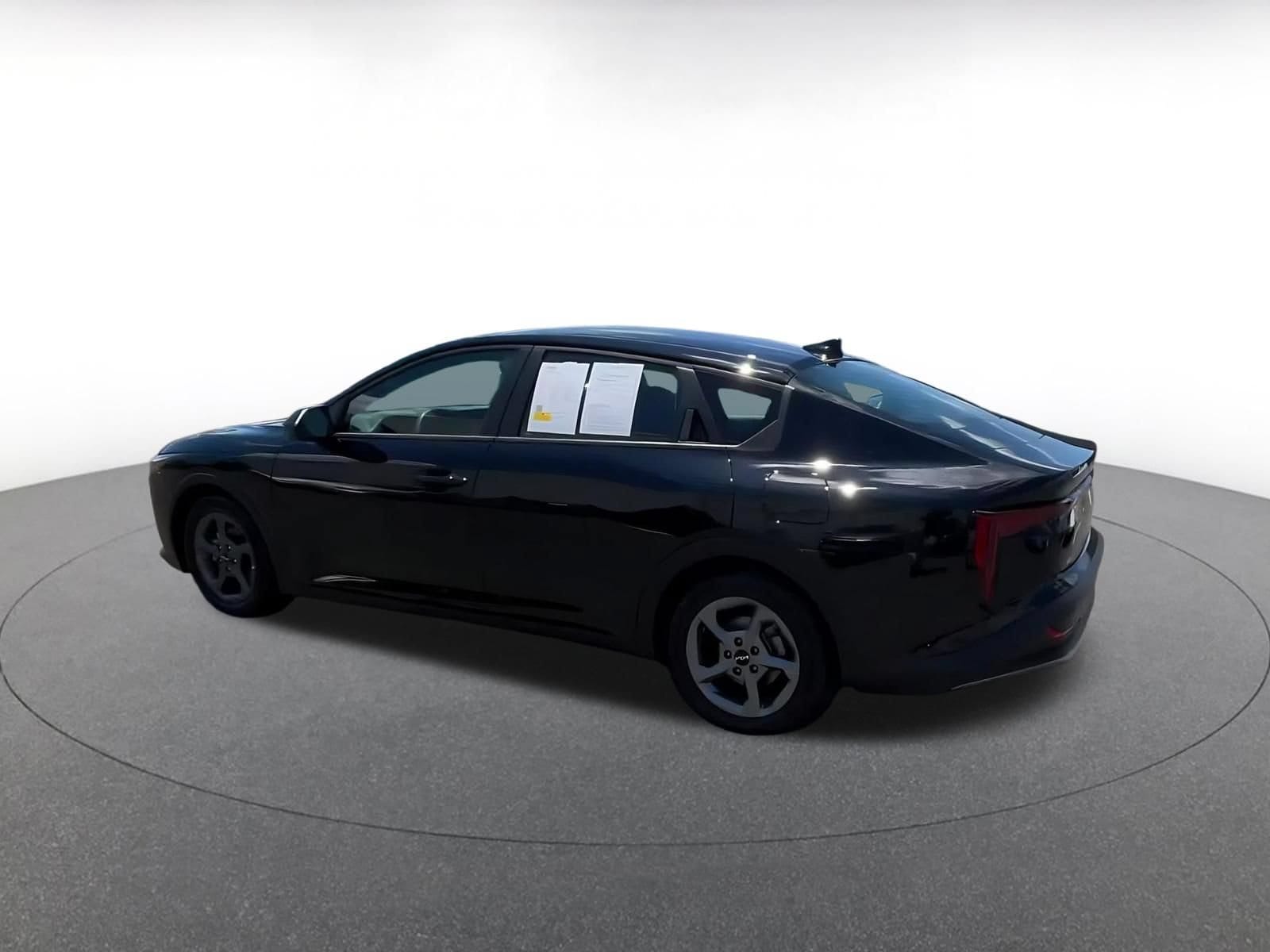 Thumbnail: 2025 Kia K4 - 10