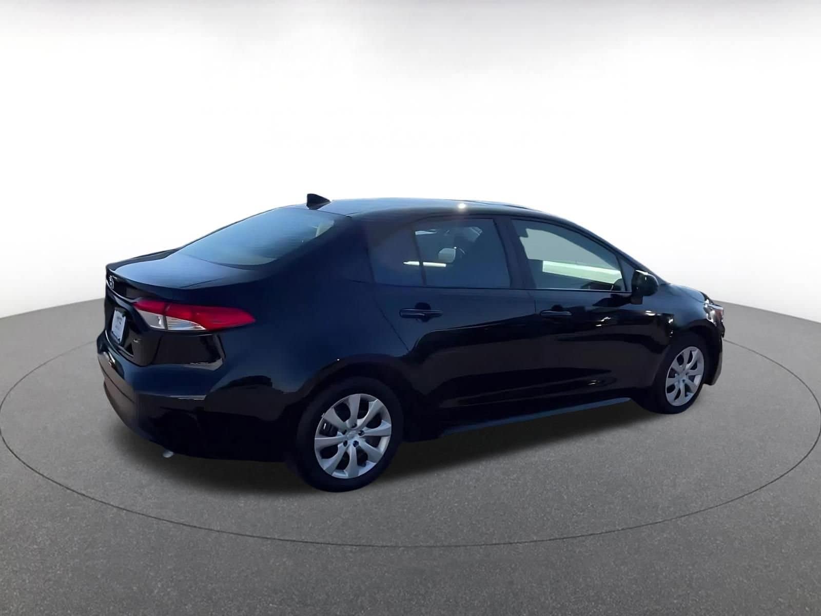 Thumbnail: 2025 Toyota Corolla - 13