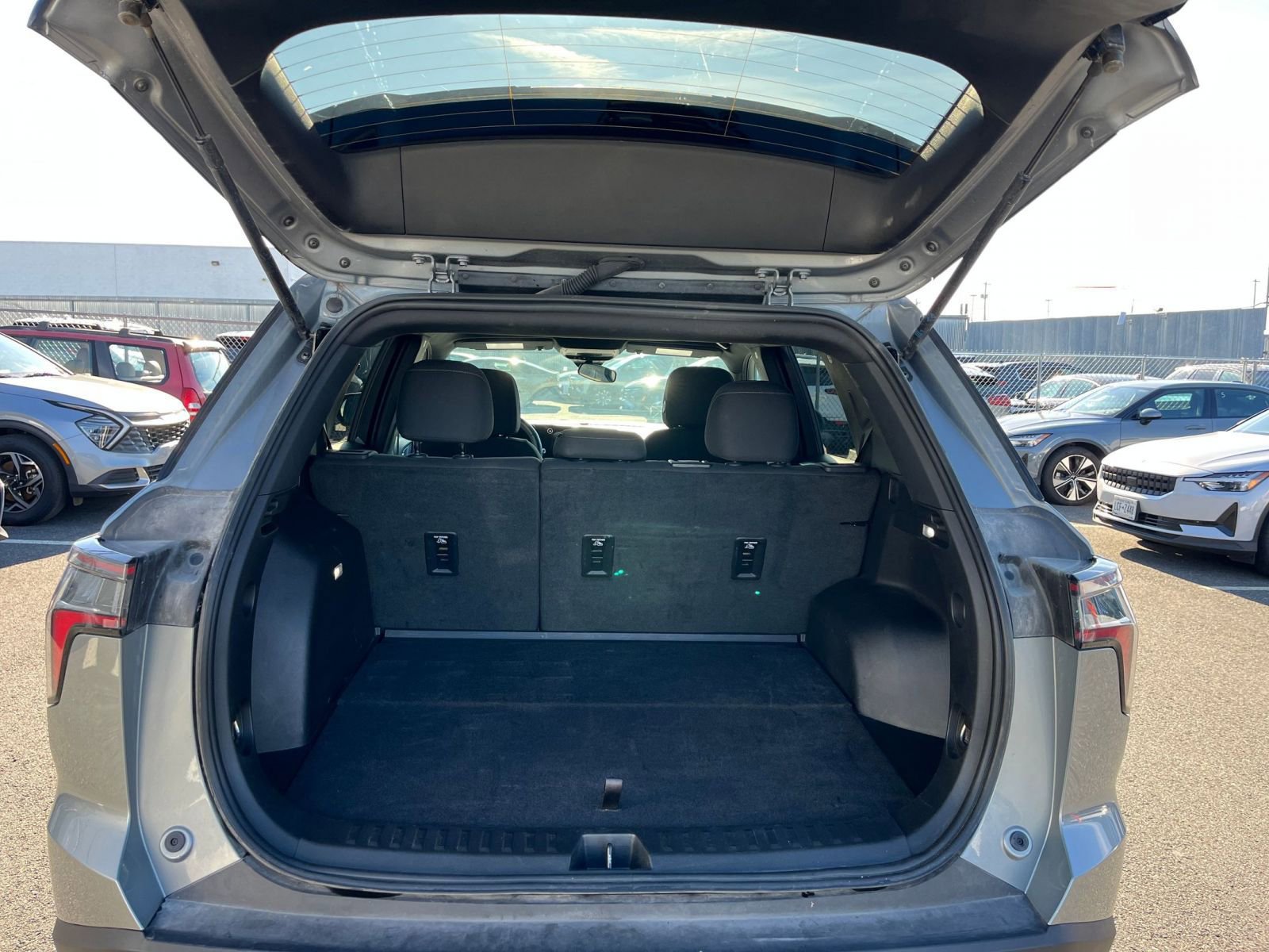 Thumbnail: 2025 Chevrolet Equinox - 30