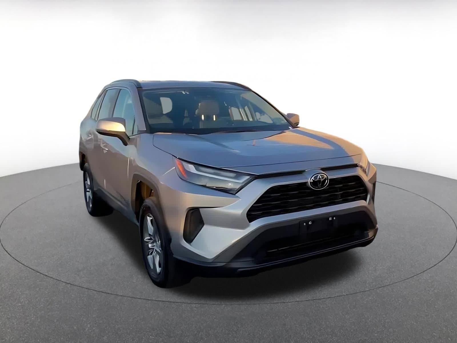 Thumbnail: 2025 Toyota RAV4 - 3