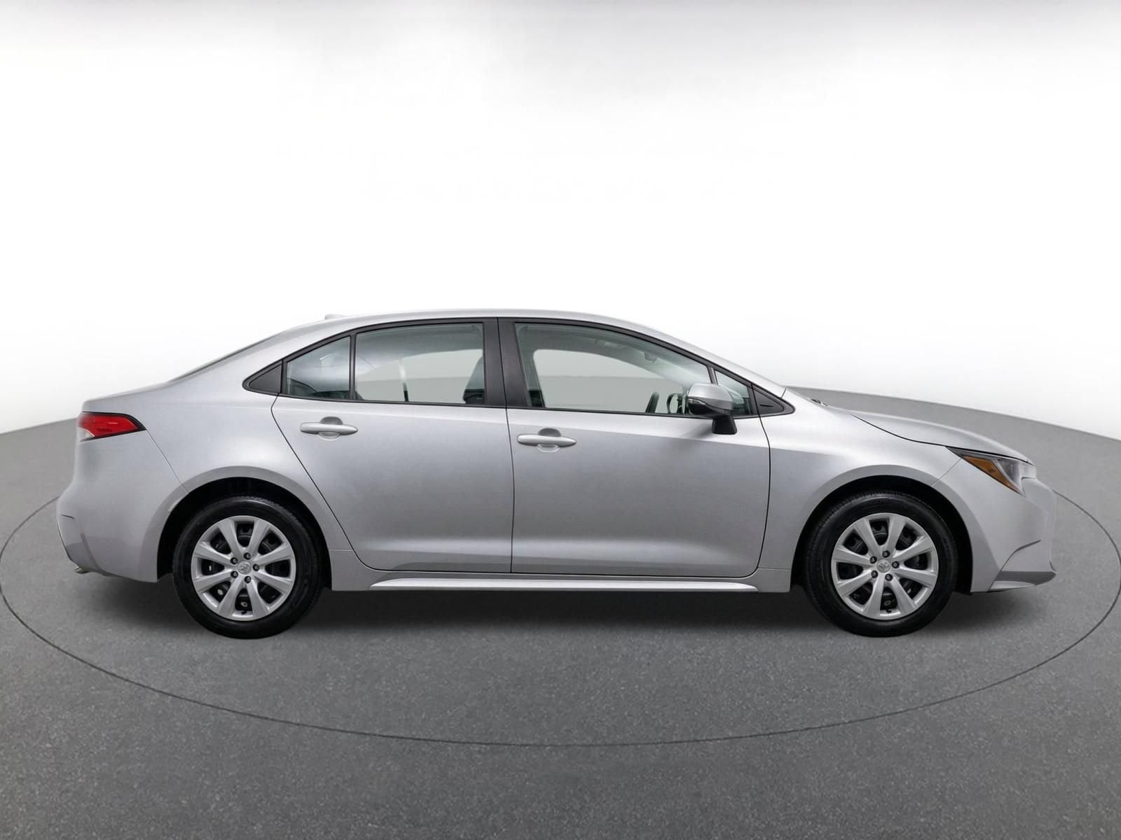 Thumbnail: 2025 Toyota Corolla - 10
