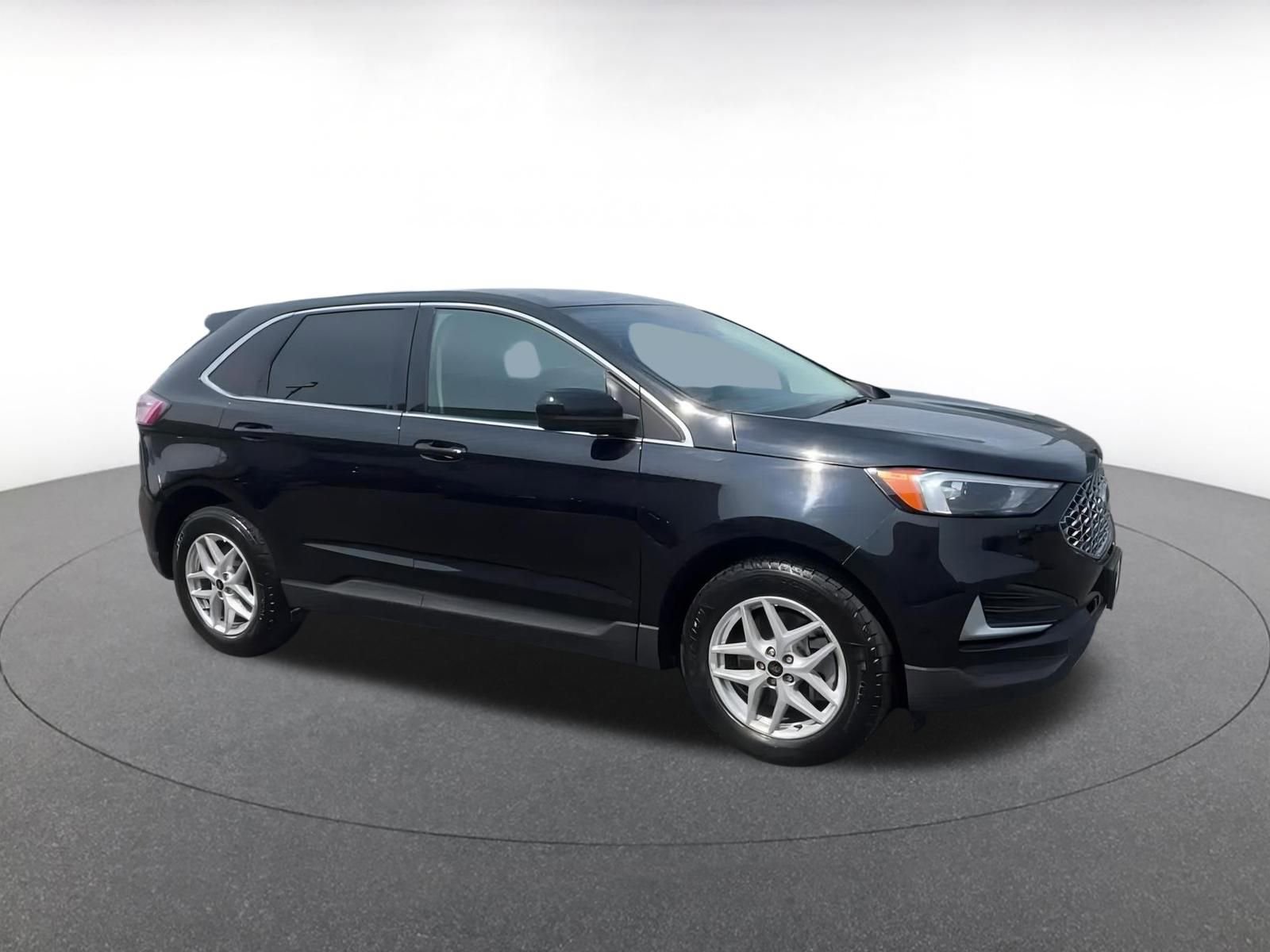 2024 Ford Edge SEL 2