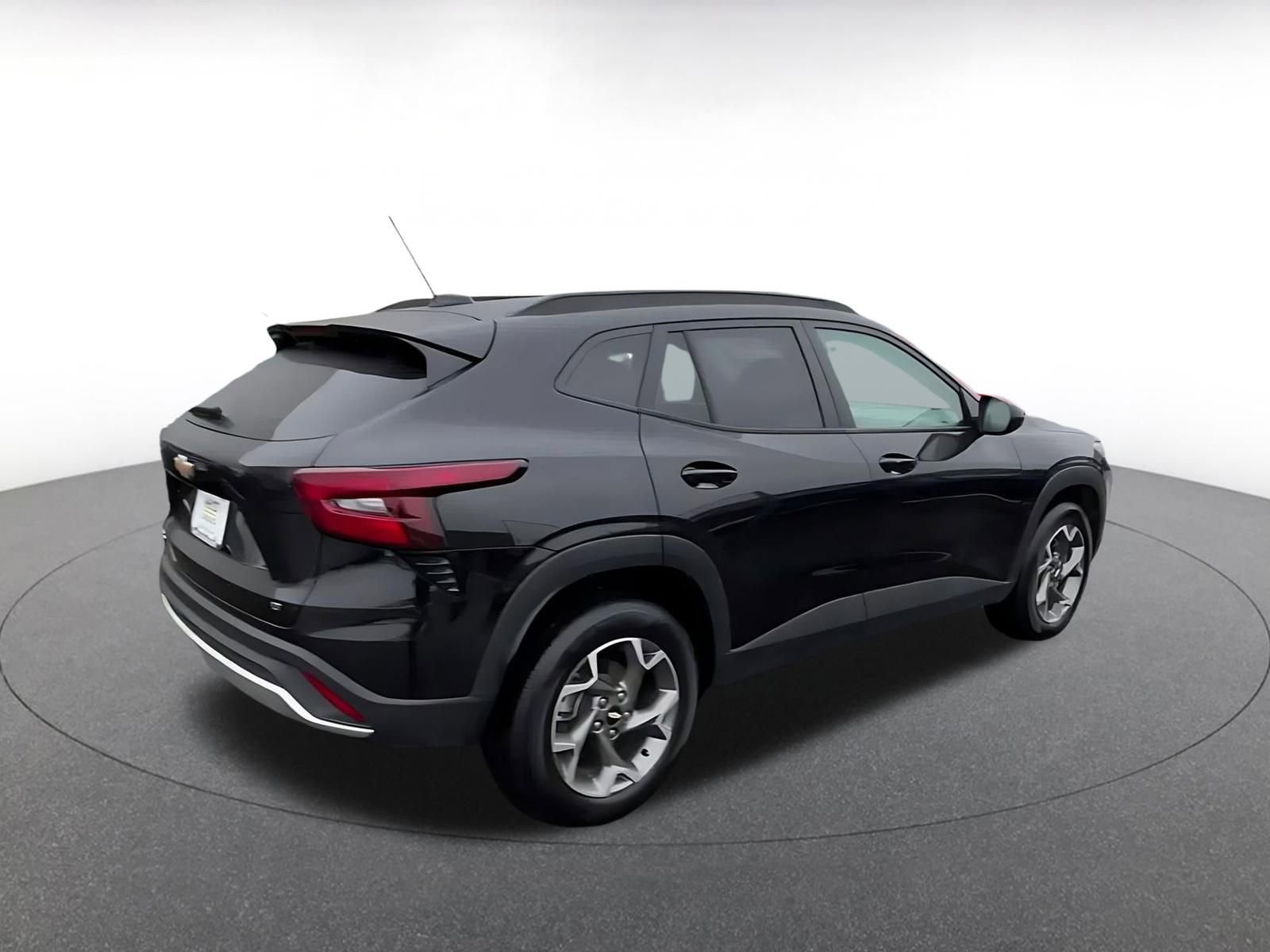 Thumbnail: 2025 Chevrolet Trax - 13