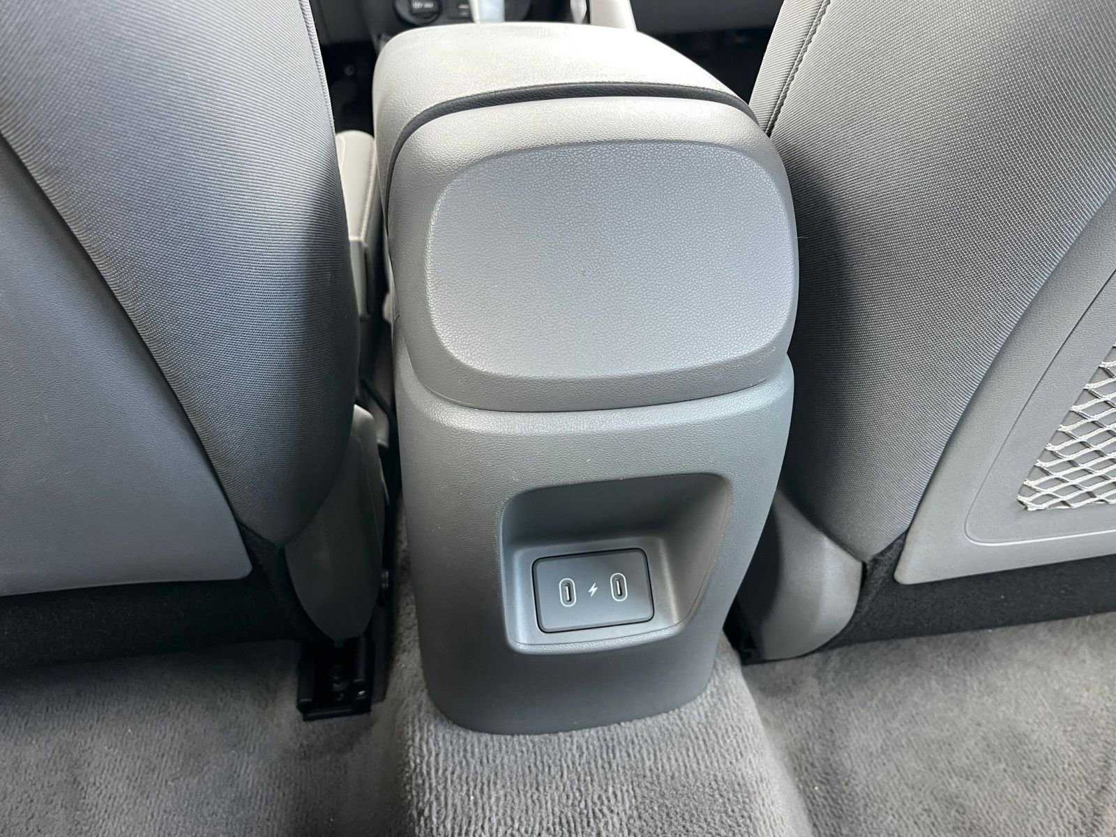 Thumbnail: 2025 Hyundai Elantra - 23