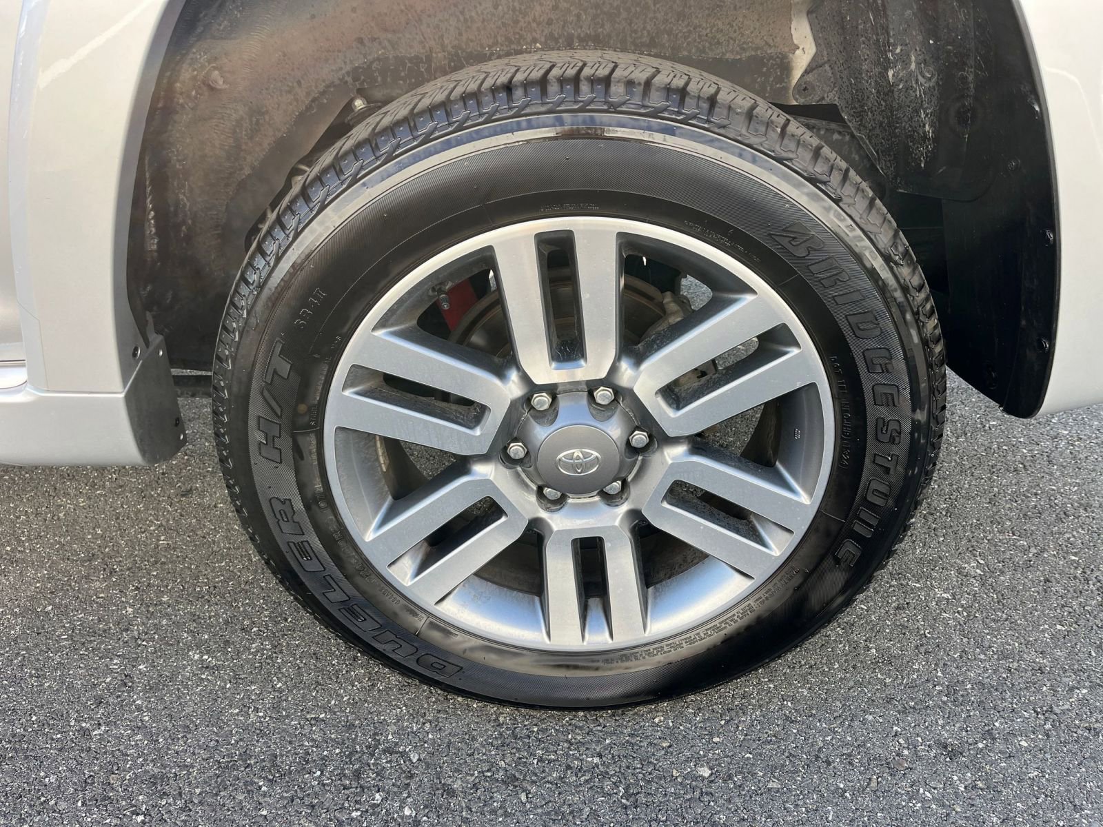 Thumbnail: 2024 Toyota 4Runner - 30