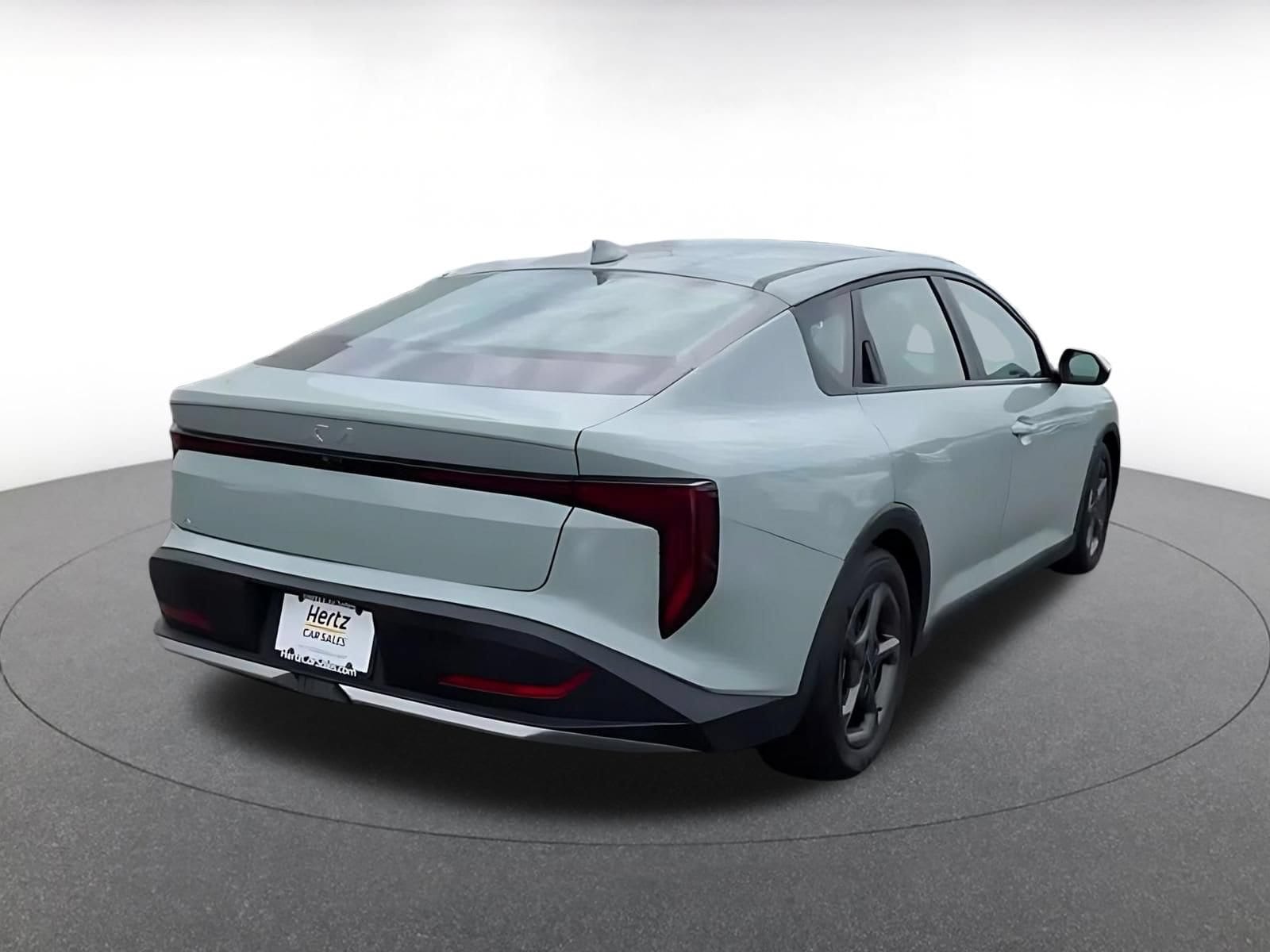 Thumbnail: 2025 Kia K4 - 15