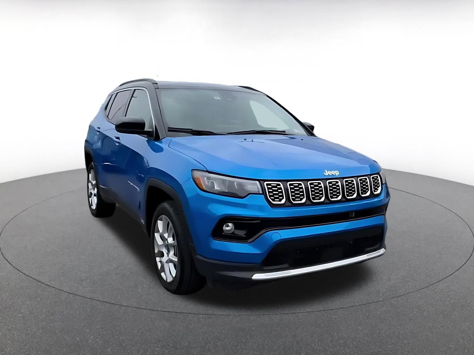 Thumbnail: 2025 Jeep Compass - 3