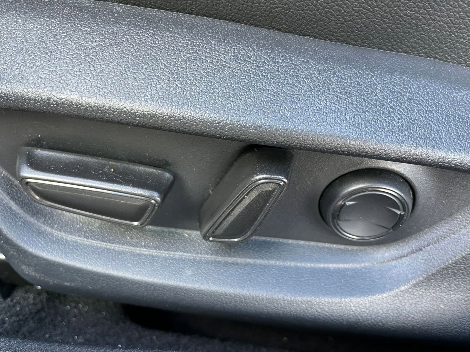 Thumbnail: 2025 Toyota Camry - 23