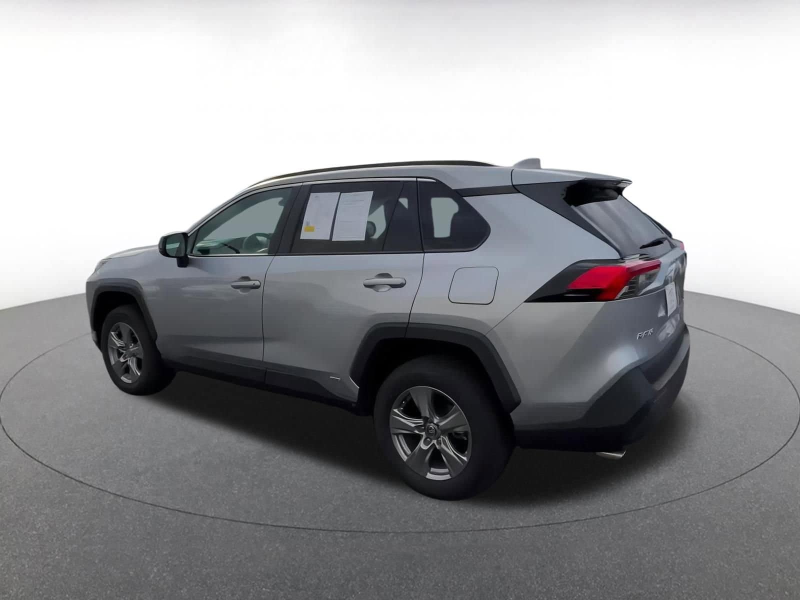 Thumbnail: 2025 Toyota RAV4 - 10