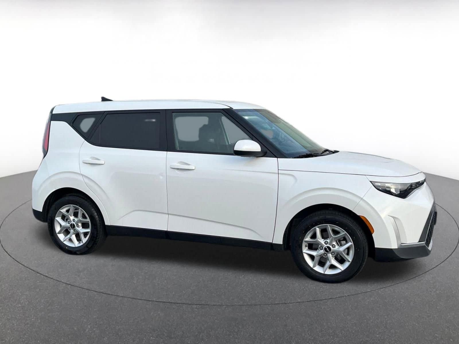 Thumbnail: 2025 Kia Soul - 15