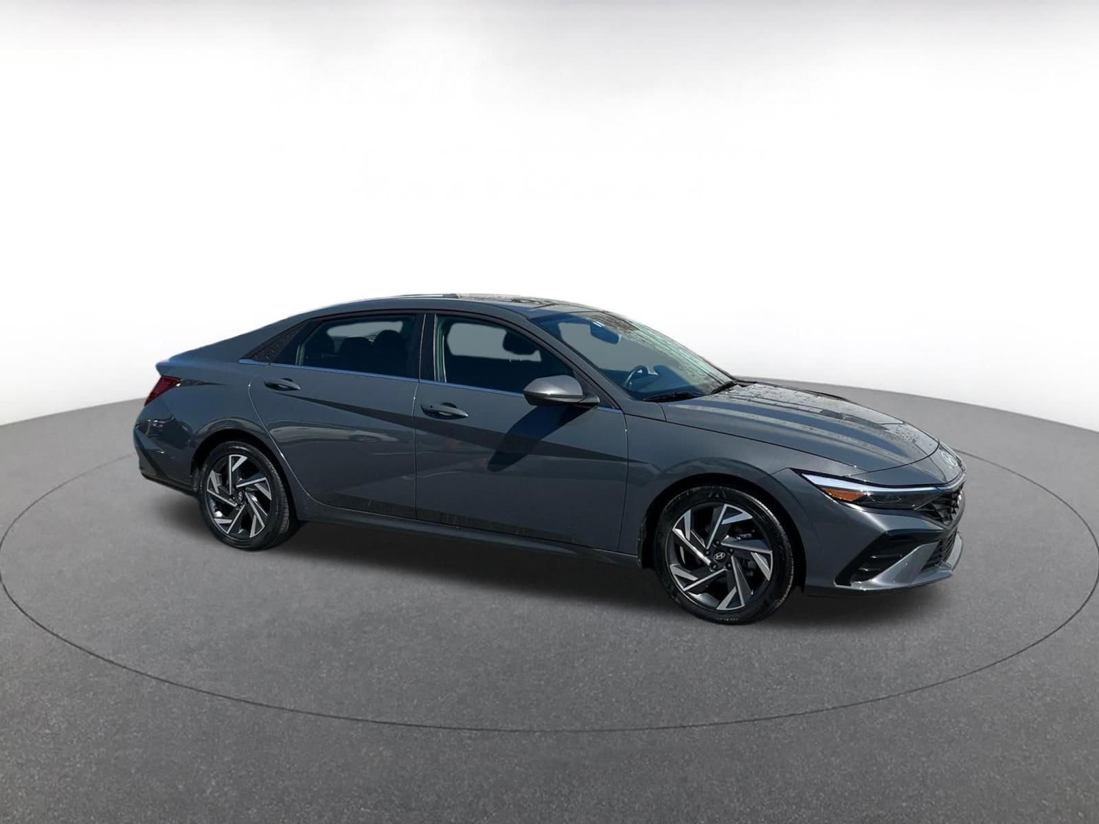 Thumbnail: 2025 Hyundai Elantra - 1