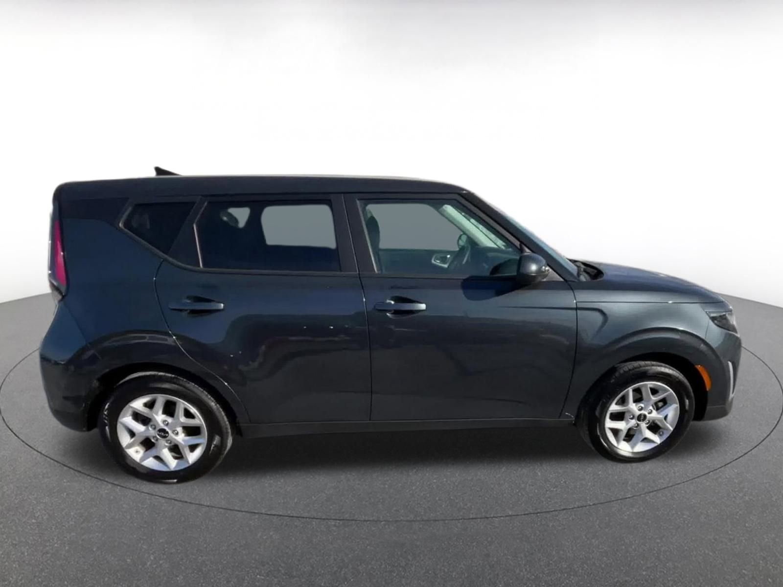 Thumbnail: 2025 Kia Soul - 16