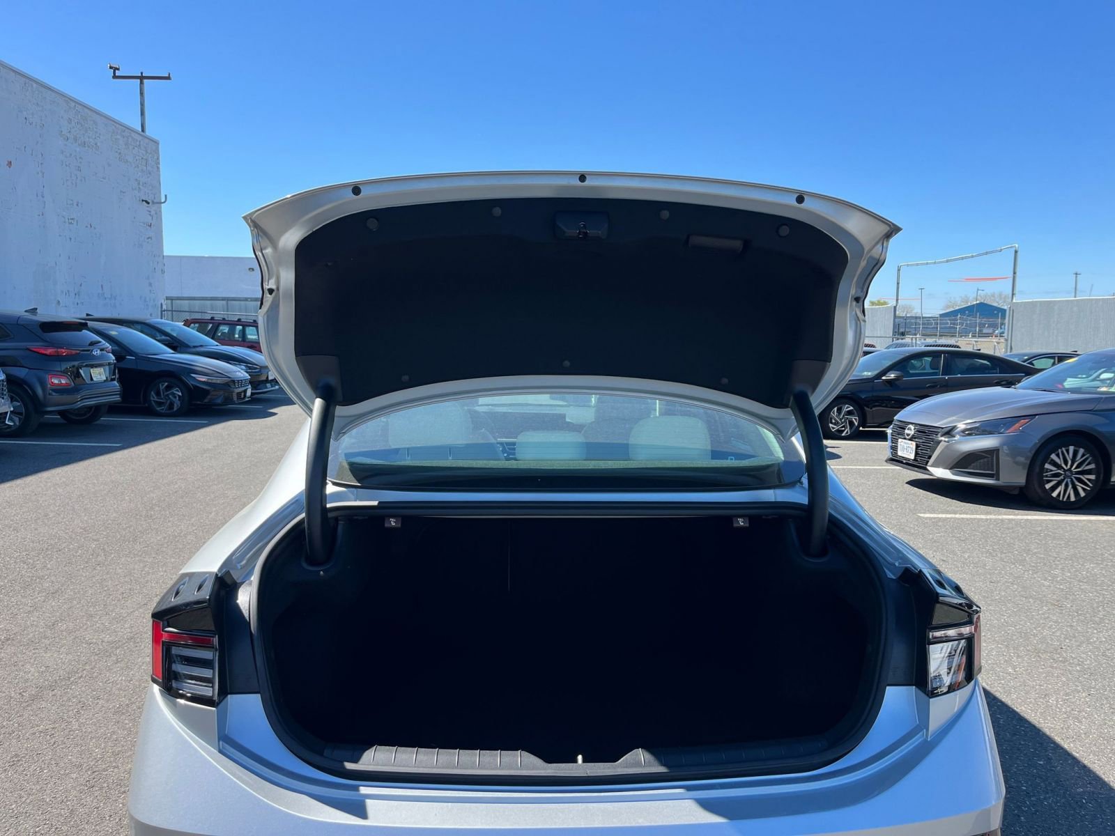 Thumbnail: 2025 Hyundai Sonata - 32