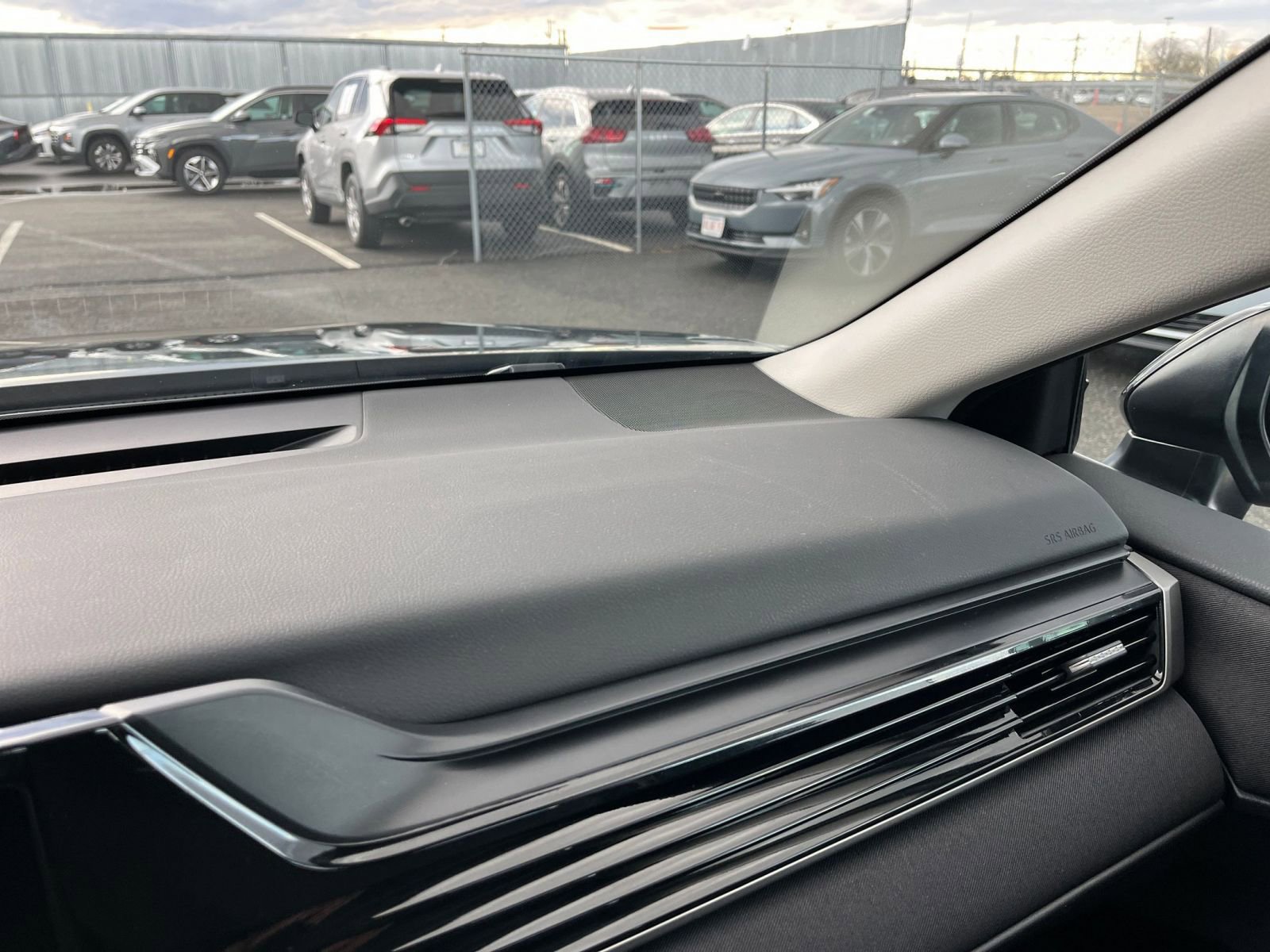 Thumbnail: 2025 Toyota Camry - 34