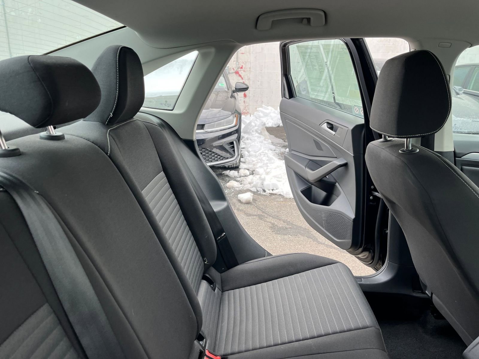 Thumbnail: 2025 Volkswagen Jetta - 35