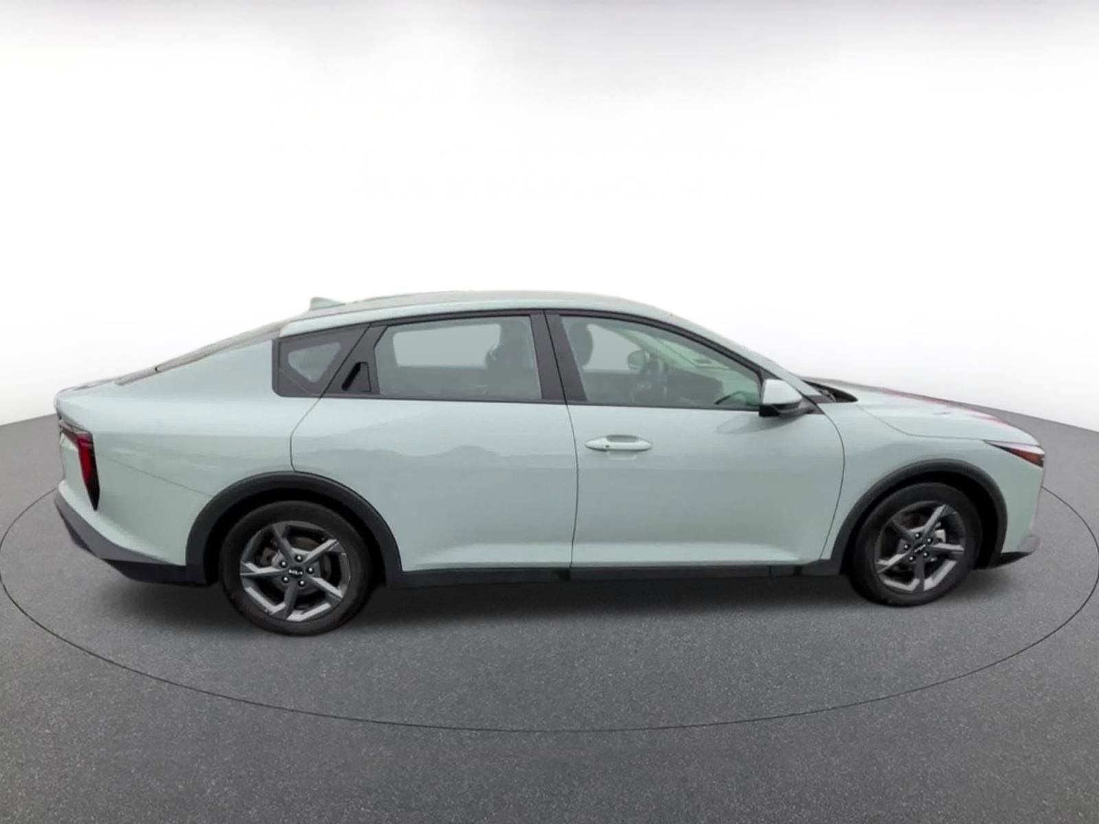 Thumbnail: 2025 Kia K4 - 16