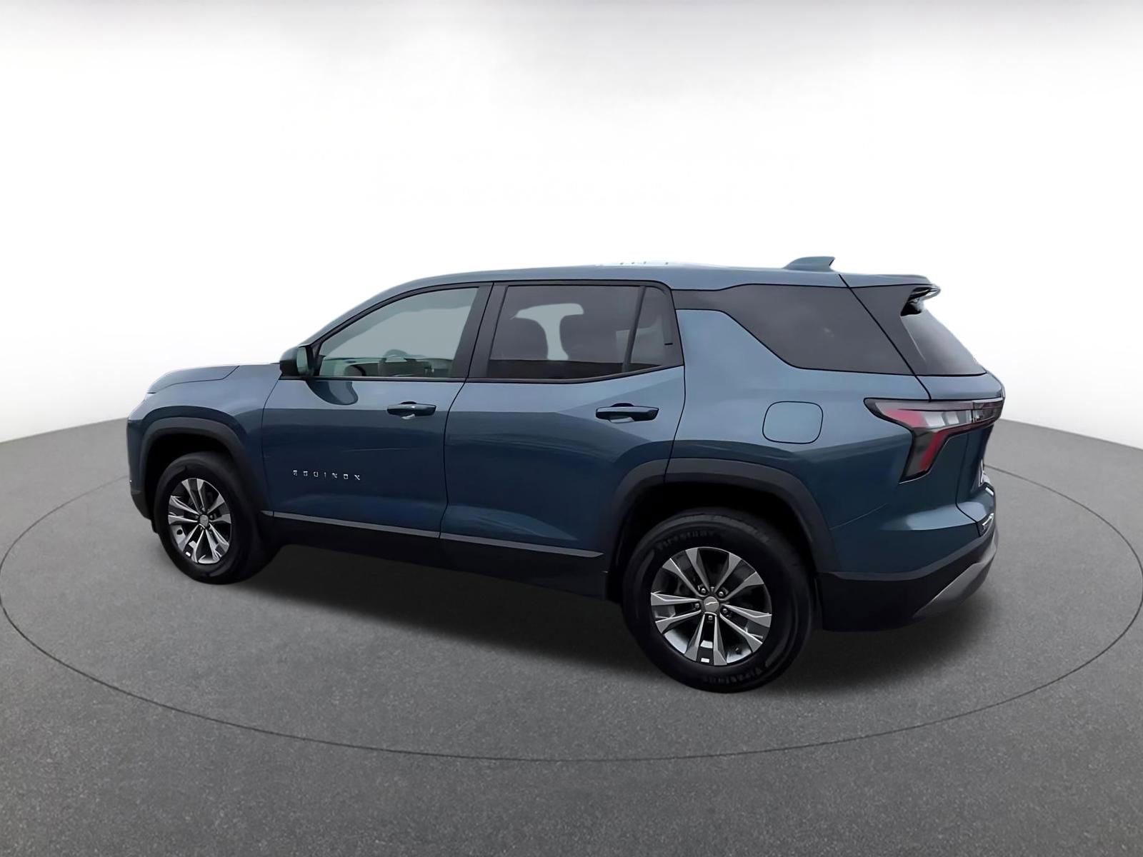 Thumbnail: 2025 Chevrolet Equinox - 10