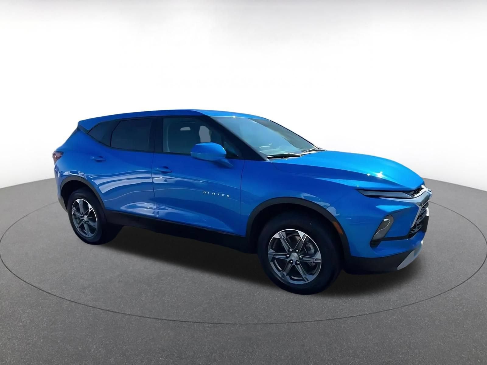 Thumbnail: 2025 Chevrolet Blazer - 2