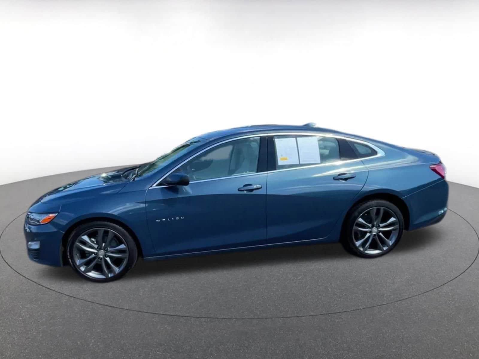 Thumbnail: 2024 Chevrolet Malibu - 8