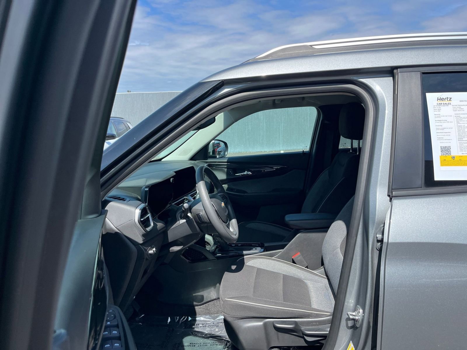 Thumbnail: 2025 Chevrolet TrailBlazer - 26