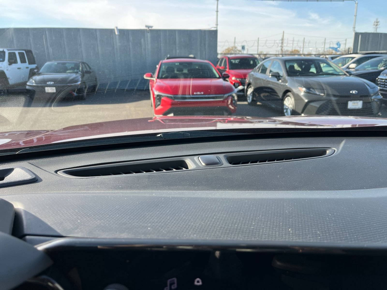 Thumbnail: 2025 Chevrolet Trax - 18