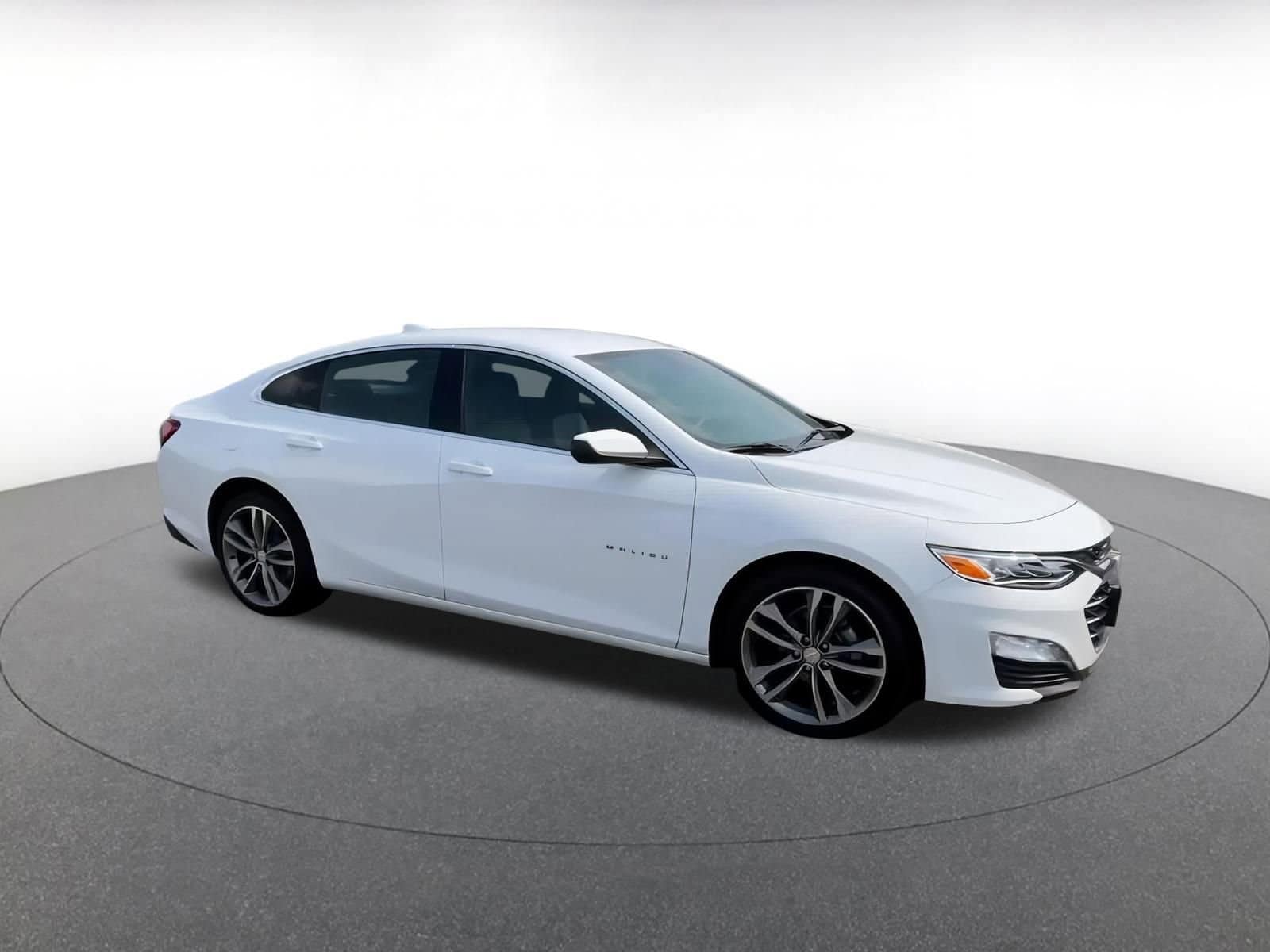 Thumbnail: 2024 Chevrolet Malibu - 2