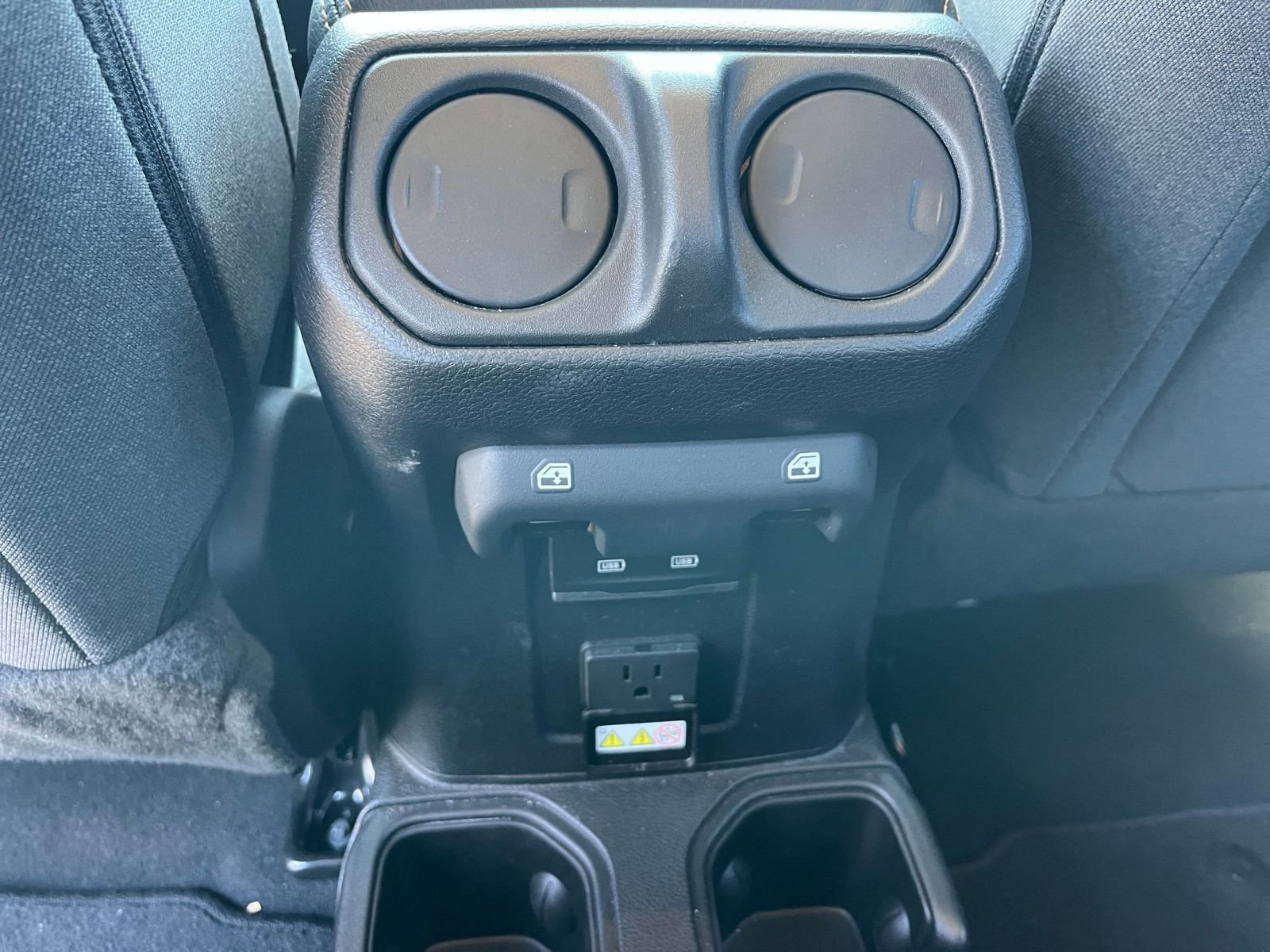 Thumbnail: 2025 Jeep Wrangler - 22