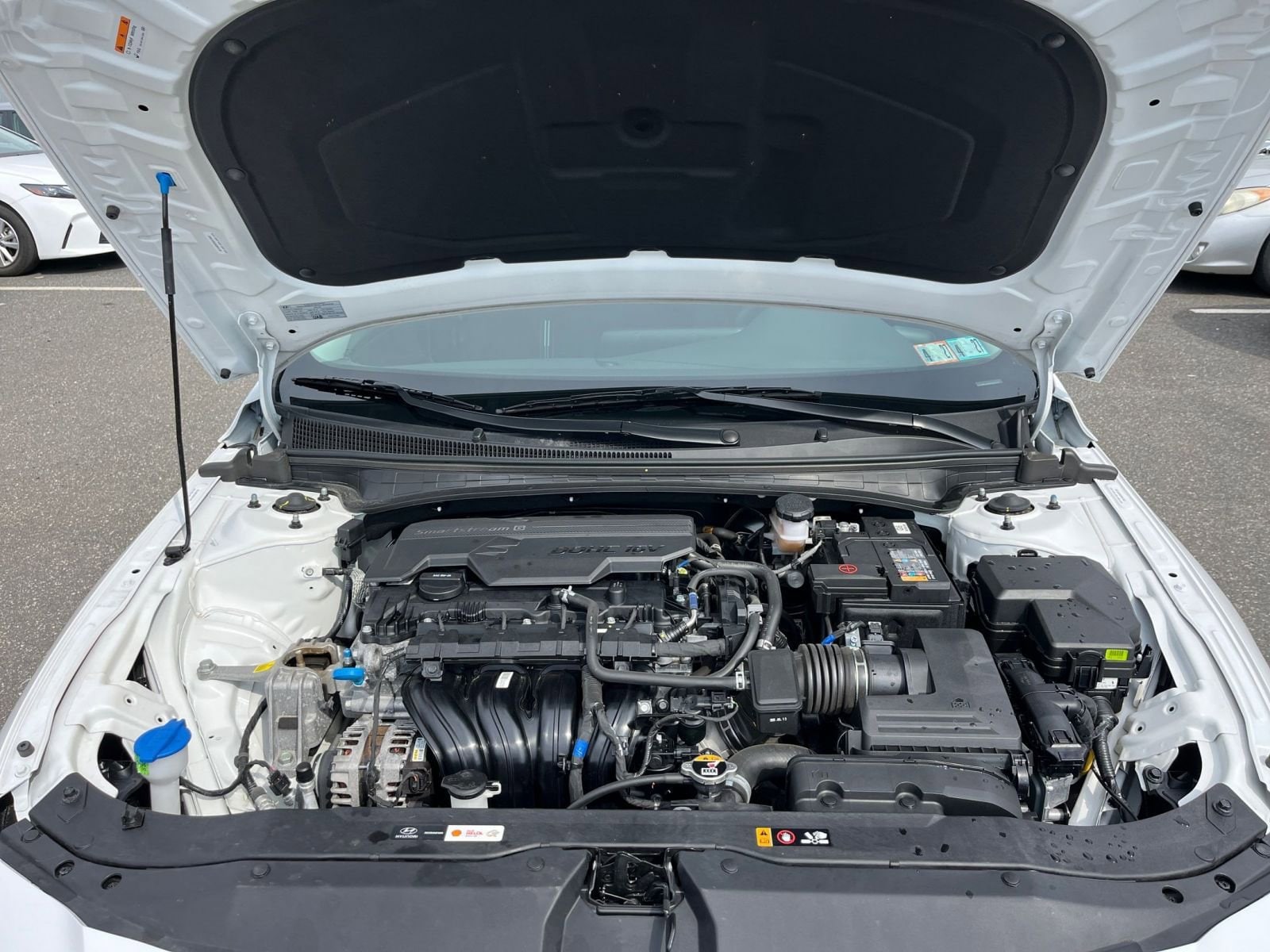 Thumbnail: 2025 Hyundai Elantra - 33