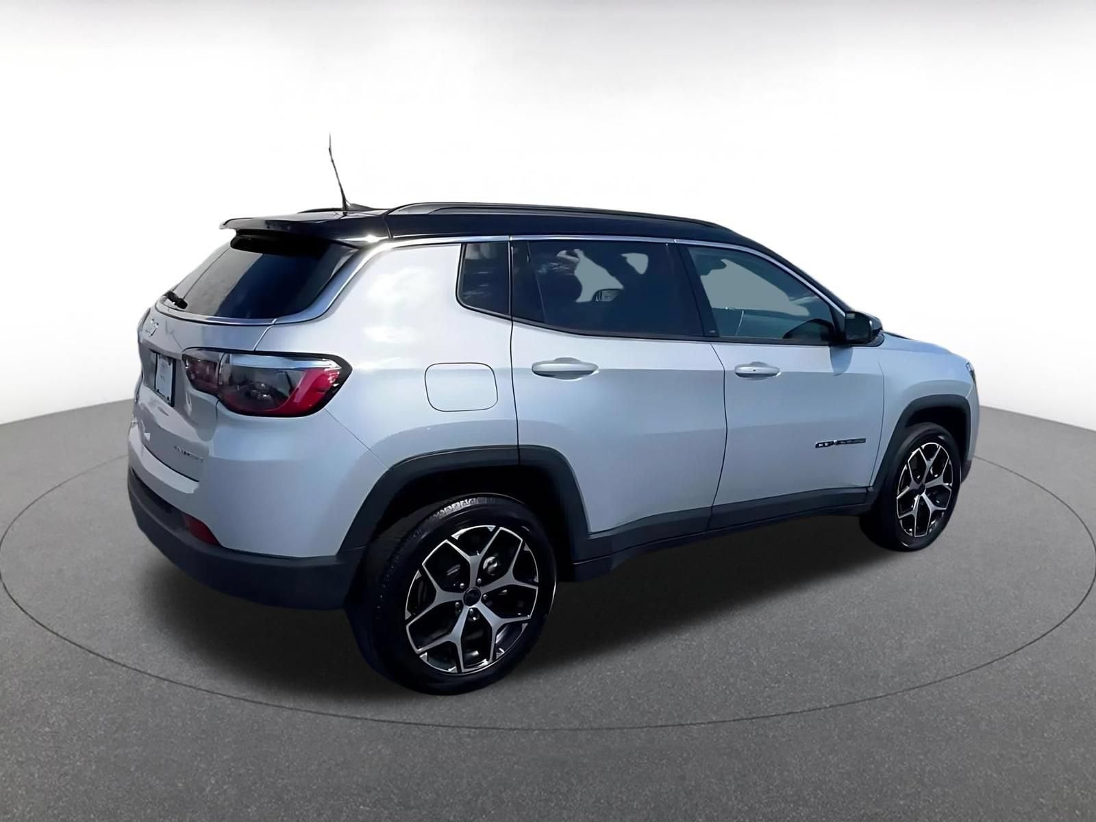 Thumbnail: 2025 Jeep Compass - 15