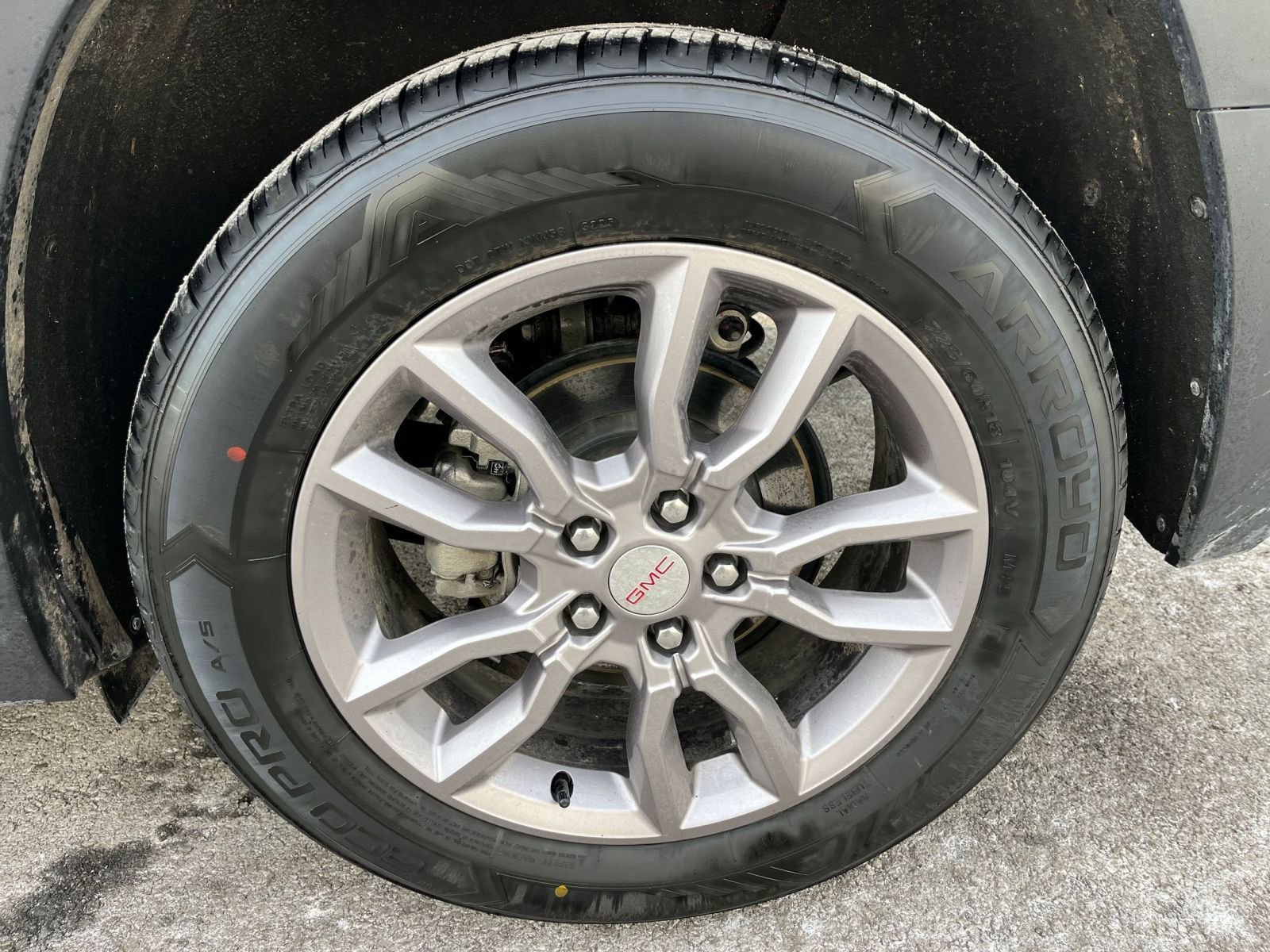 Thumbnail: 2024 GMC Terrain - 32