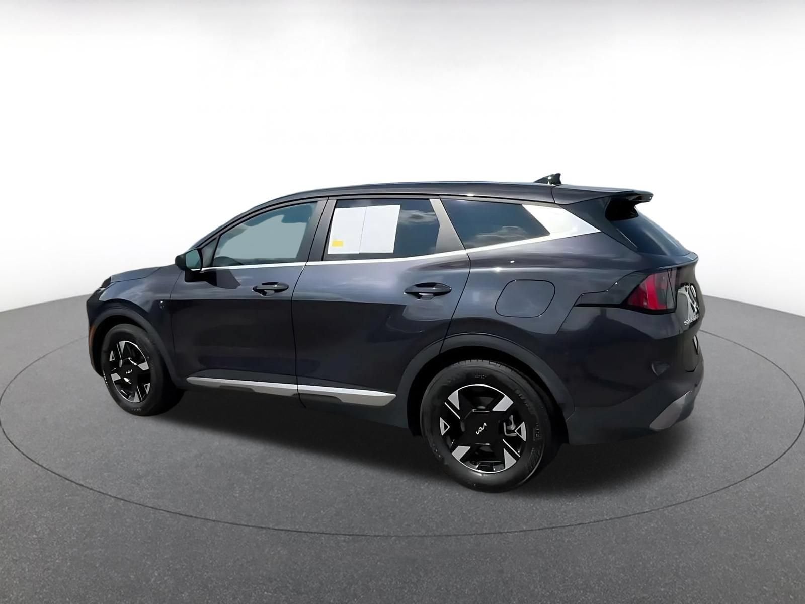 Thumbnail: 2026 Kia Sportage - 8
