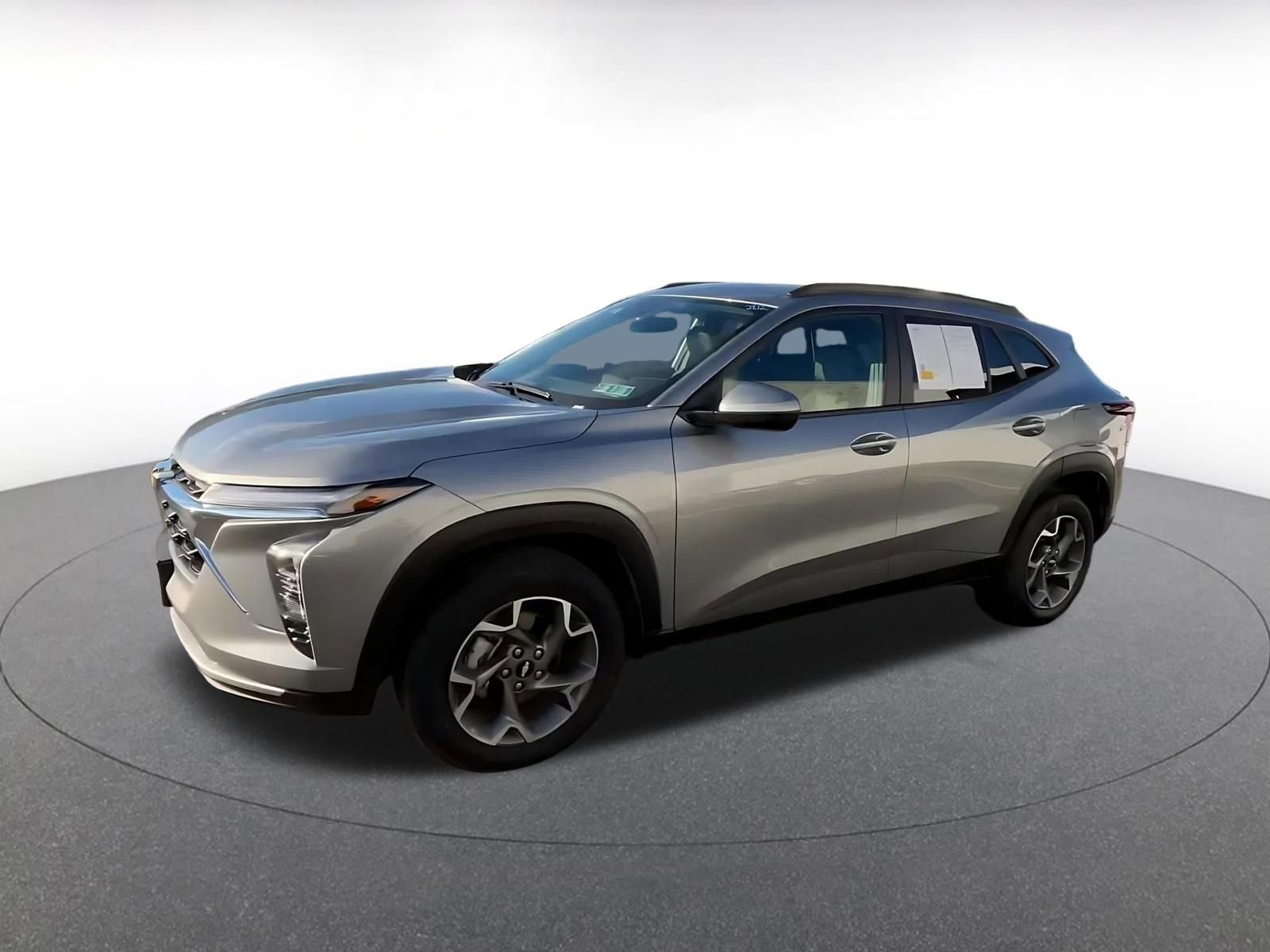 Thumbnail: 2025 Chevrolet Trax - 7