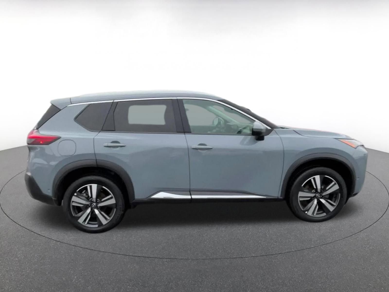 Thumbnail: 2023 Nissan Rogue - 16