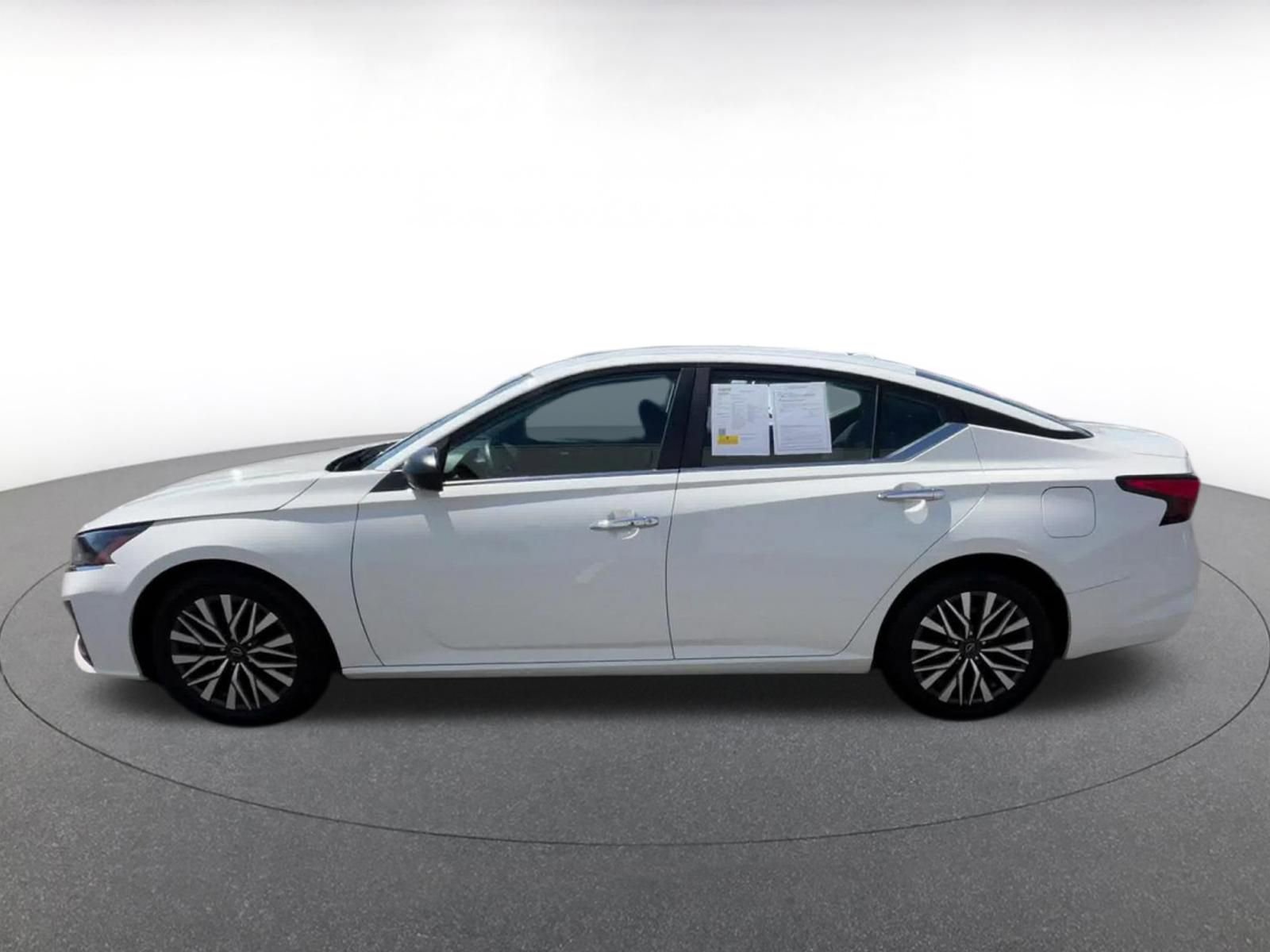 Thumbnail: 2025 Nissan Altima - 8