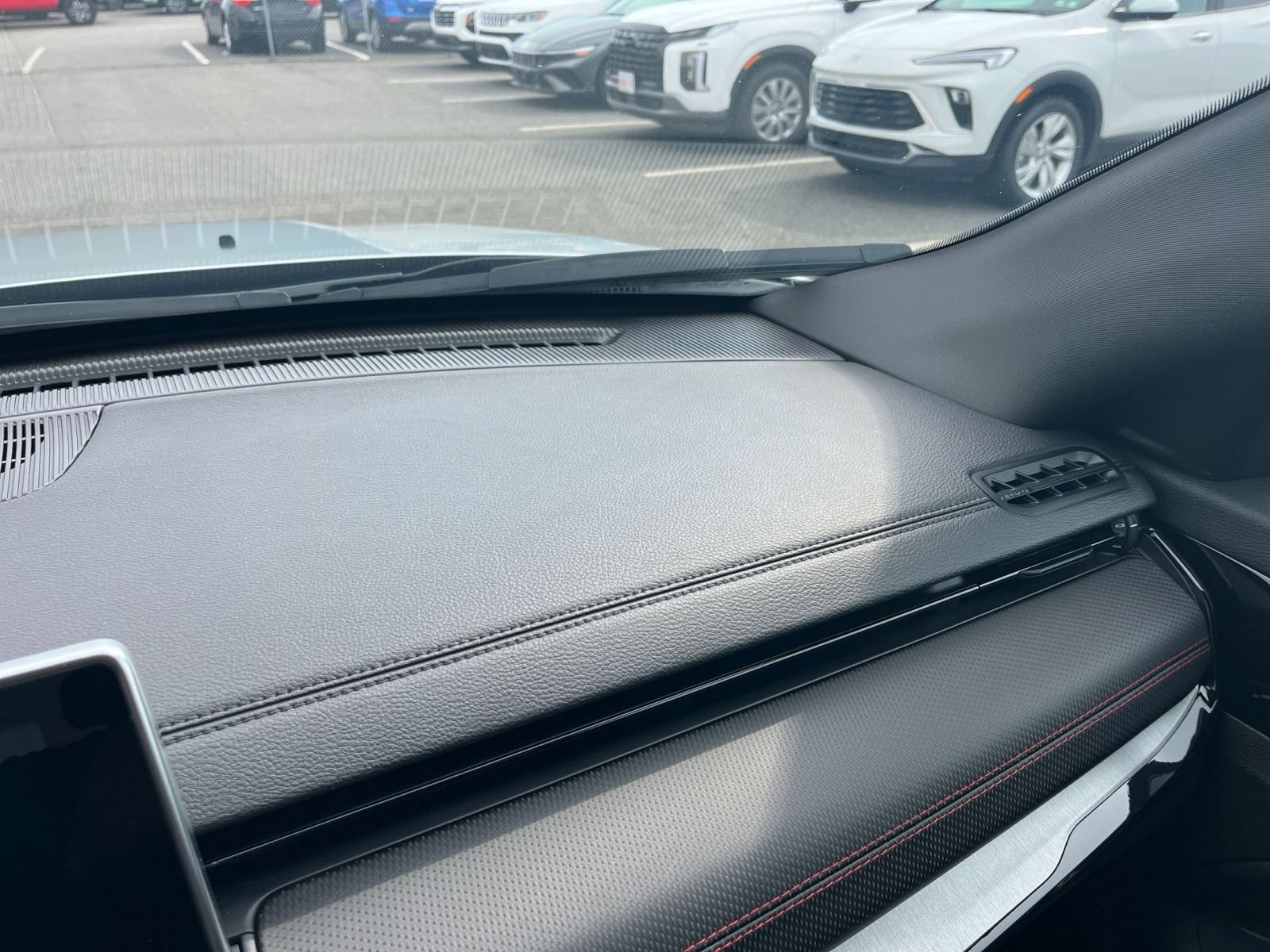 Thumbnail: 2025 Jeep Compass - 33
