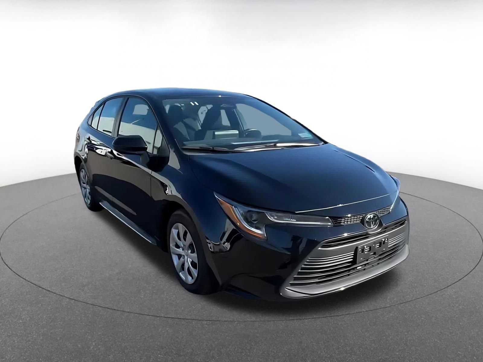 Thumbnail: 2025 Toyota Corolla - 3