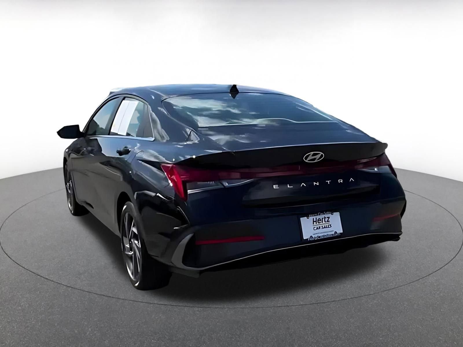 Thumbnail: 2025 Hyundai Elantra - 10