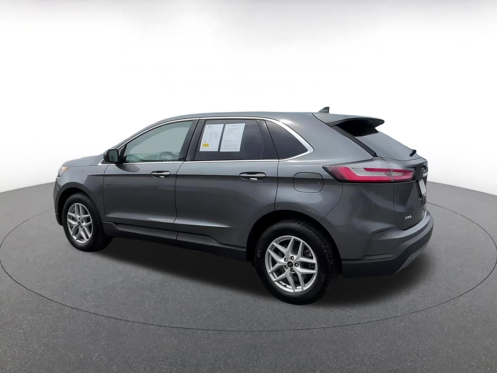 Thumbnail: 2024 Ford Edge - 10
