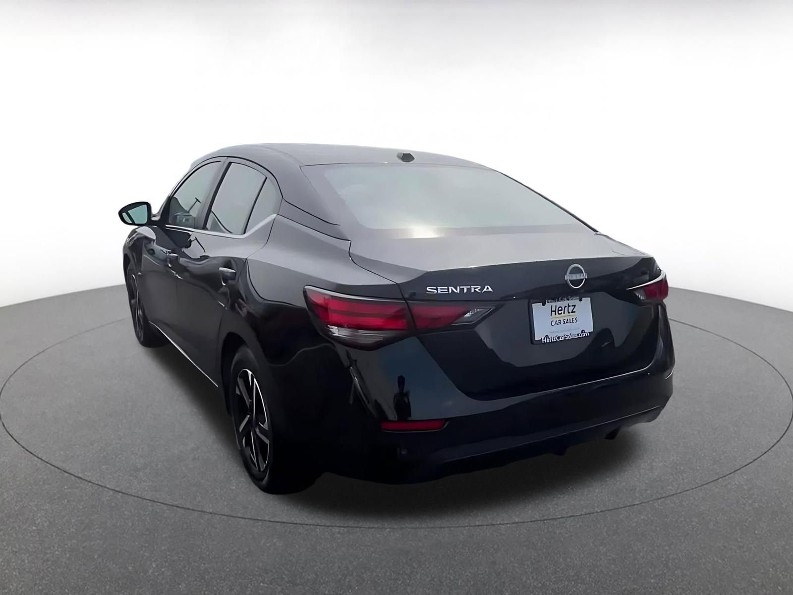 Thumbnail: 2025 Nissan Sentra - 11