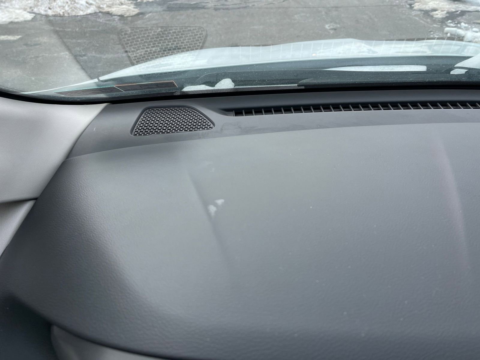 Thumbnail: 2023 Chrysler Pacifica - 35