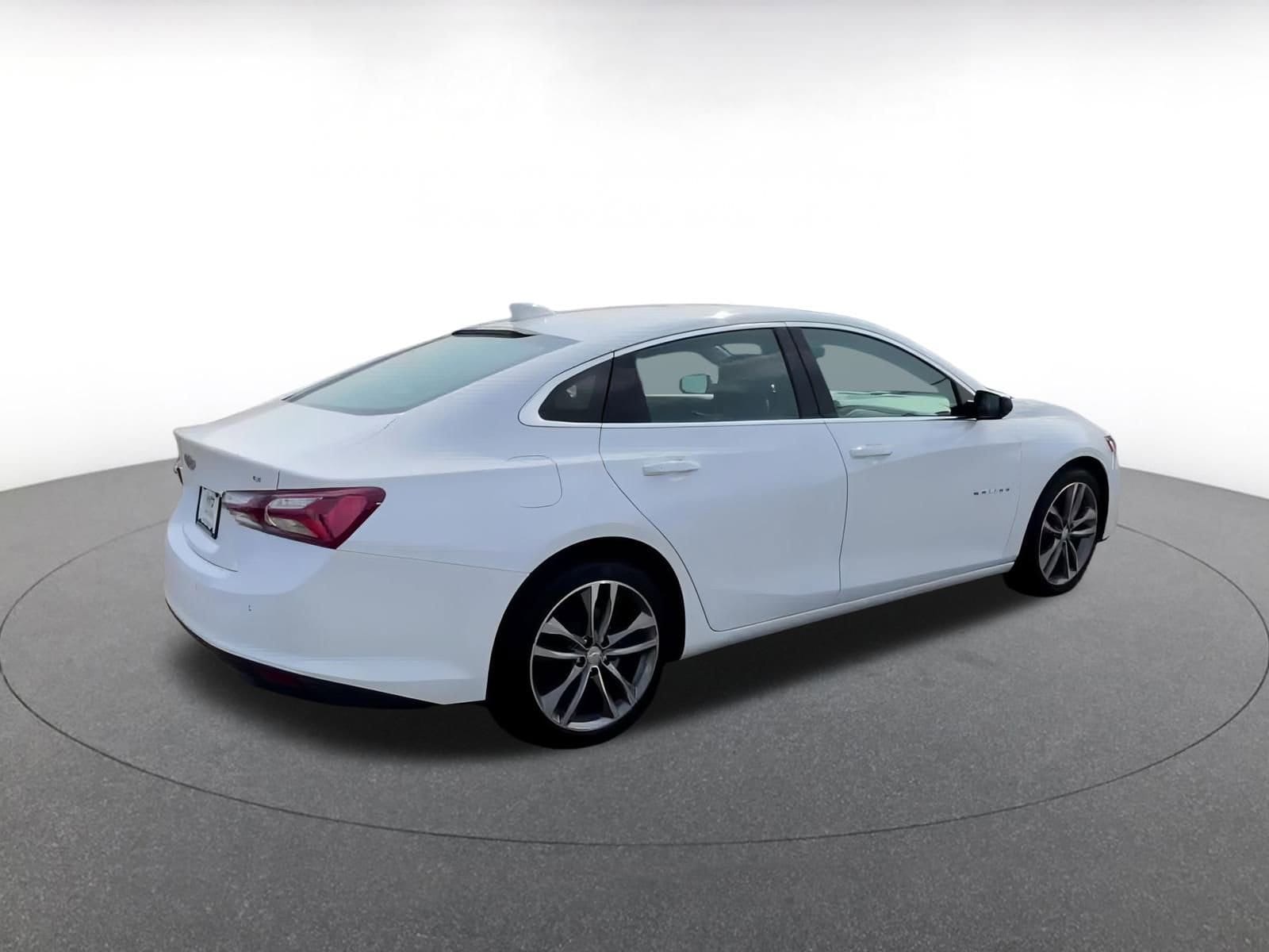 Thumbnail: 2024 Chevrolet Malibu - 15