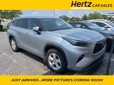 2023 Toyota Highlander LE -
                Philadelphia, PA